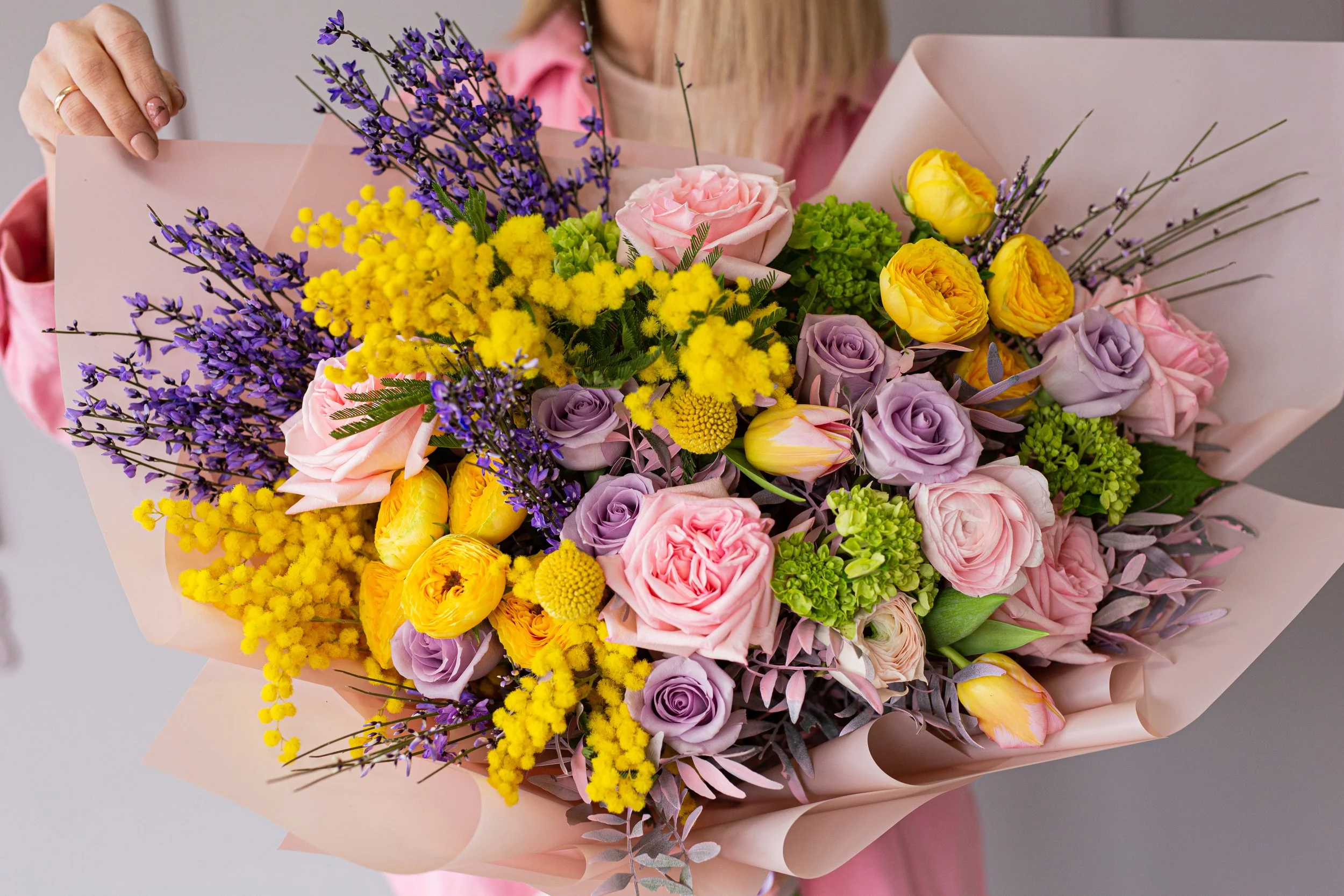 & Trendy Flowers, Flower Bouquets. Same day delivery or Pick up.