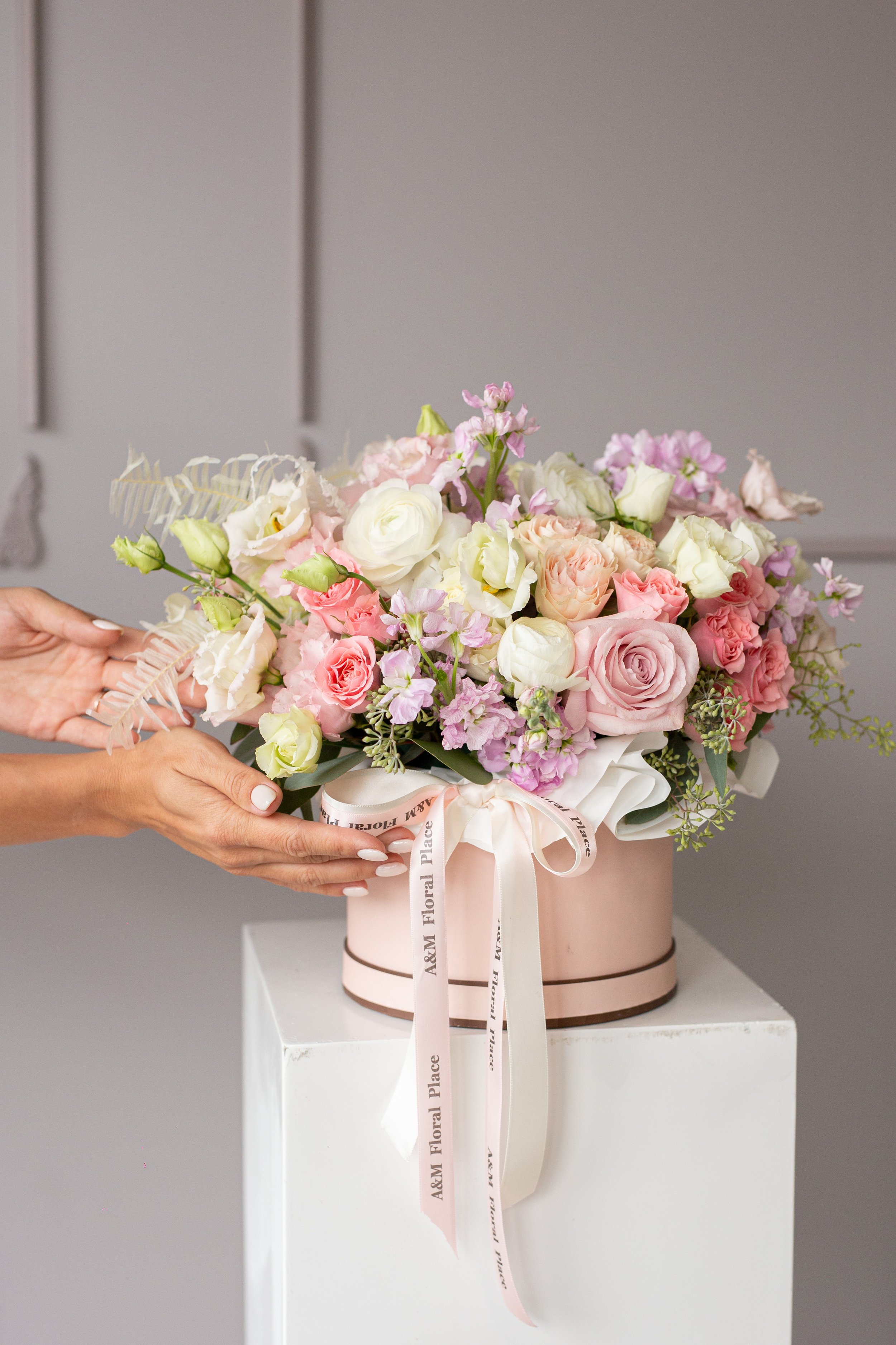 Modern & Traditional Flower Arrangements, Flower Bouquets. Same day