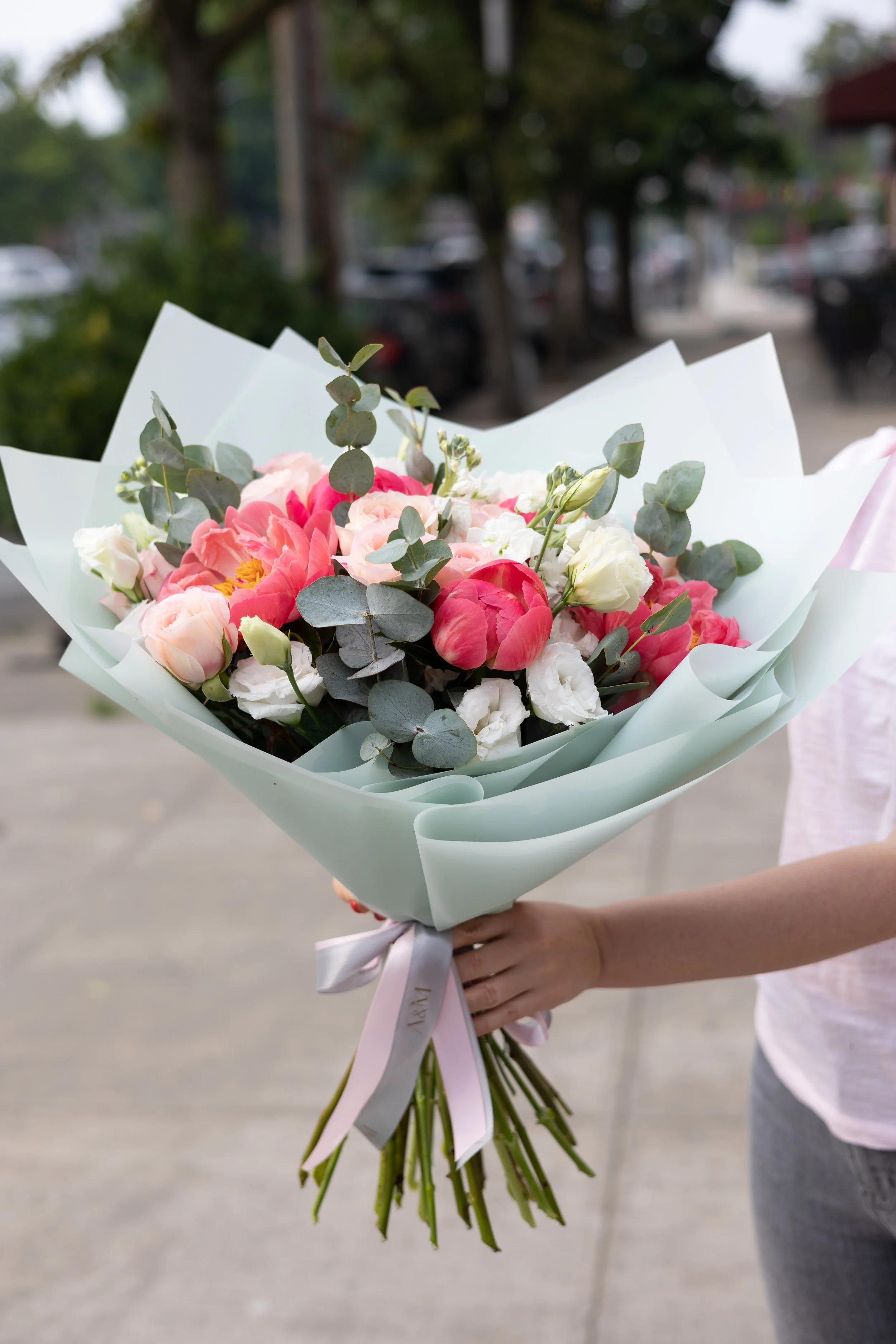 Modern & Traditional Flower Arrangements, Flower Bouquets. Same day