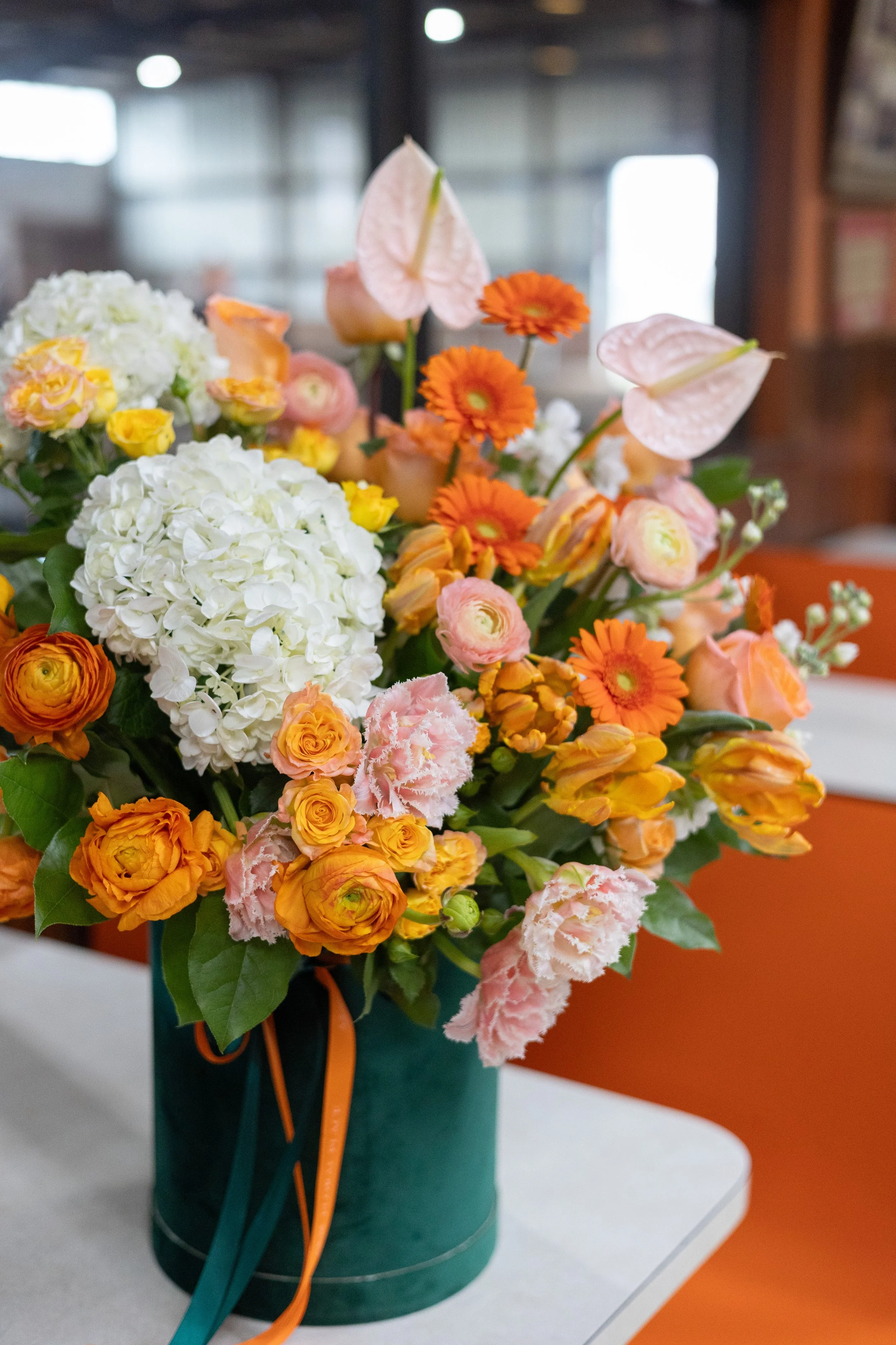 Modern & Traditional Flower Arrangements, Flower Bouquets. Same day