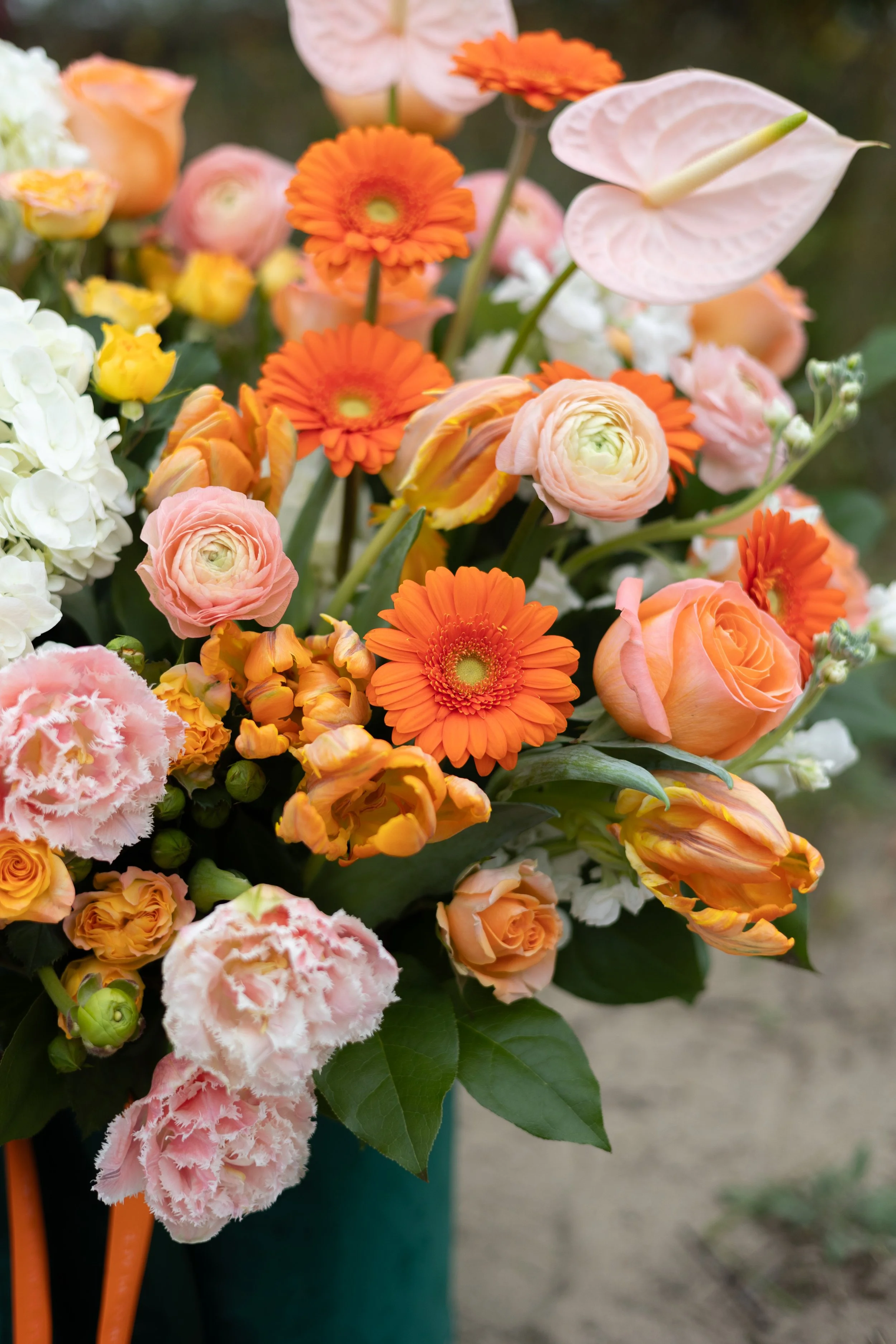 Modern & Traditional Flower Arrangements, Flower Bouquets. Same day