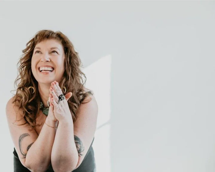 Happy New Moon in Virgo 🌚 as the Sun switches into Virgo ✨ I'm literally this excited to be in the last solar season of Summer, counting down to Autumn... but I'm not this photogenic right now 🥵😅

New Moons give us a moment to pause and reflect, e