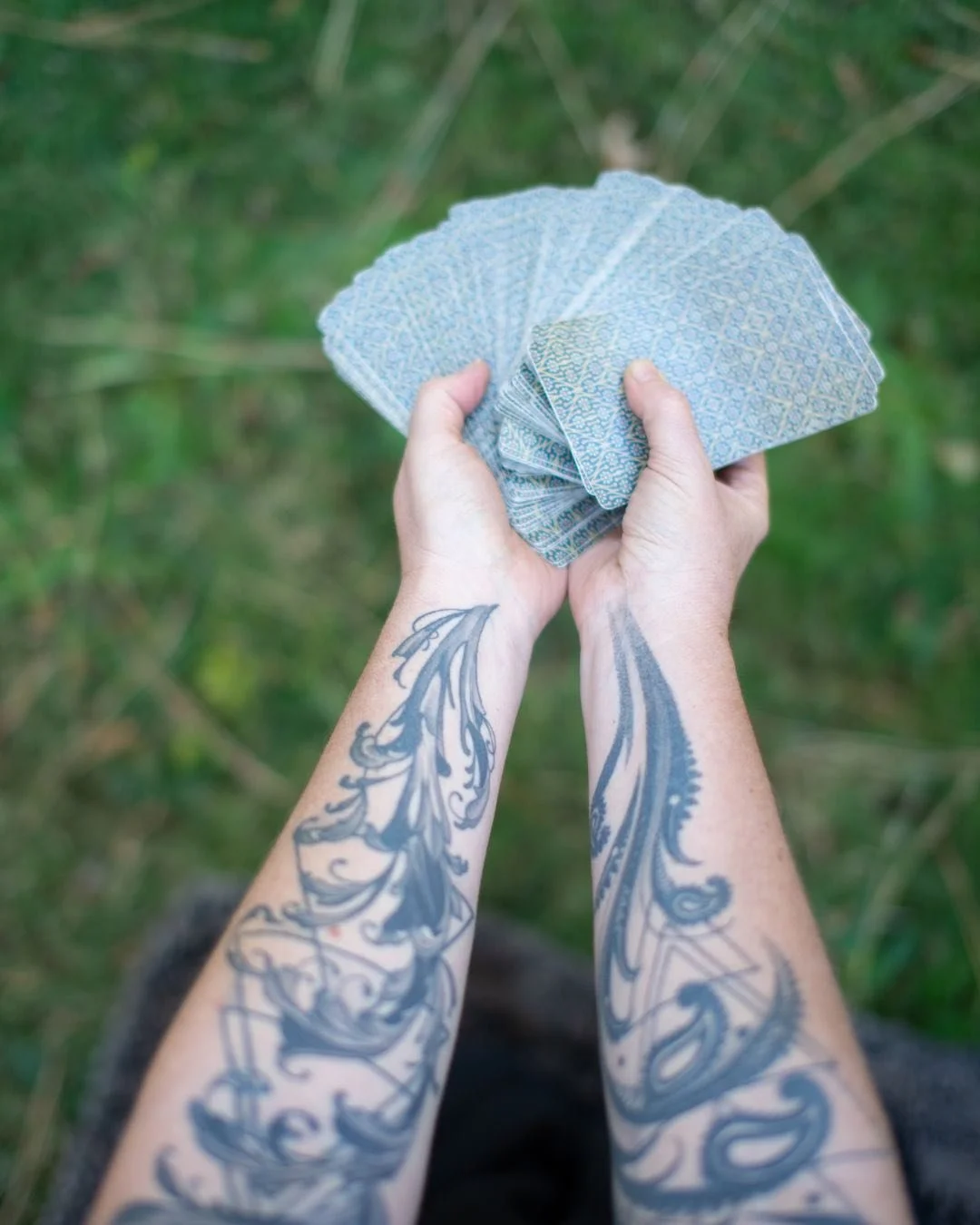 Next weekend &mdash; April 11+12 &mdash; come find me at the Nevada City Psychic Fair.

If the times feel wild right now, let's pull cards or throw bones for guidance.

If you aren't local, you can book a Tarot reading at the link in my bio.