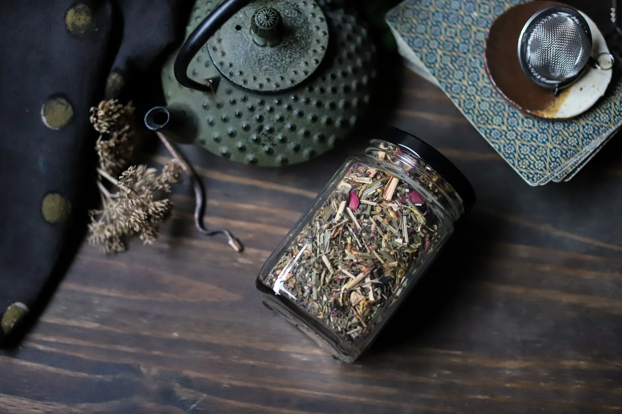 Herbal-tea-cooling-refreshing-looseleaf-summer-blend-IMG_6557.jpg