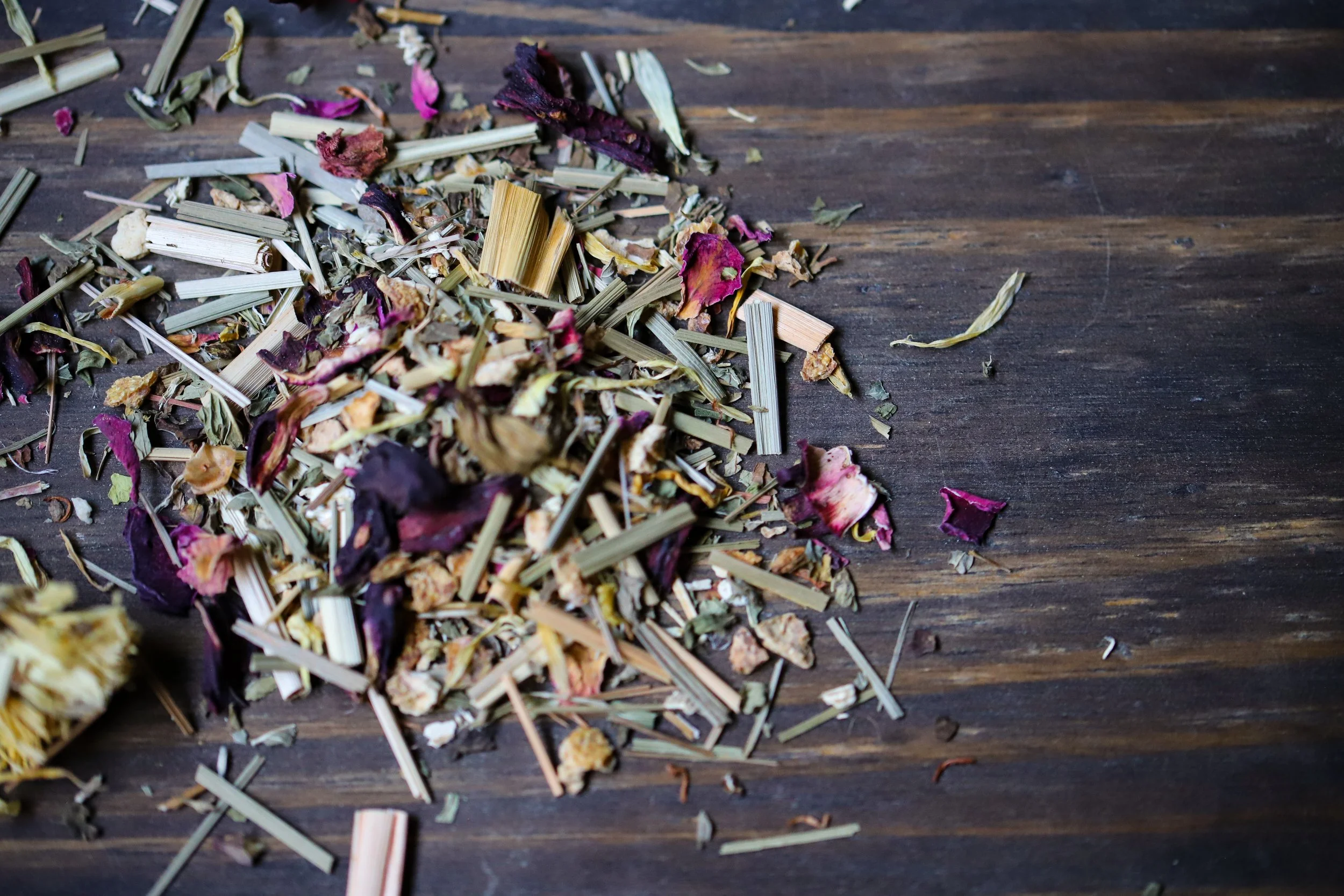 Herbal-tea-cooling-refreshing-looseleaf-summer-blend-IMG_6713.jpg
