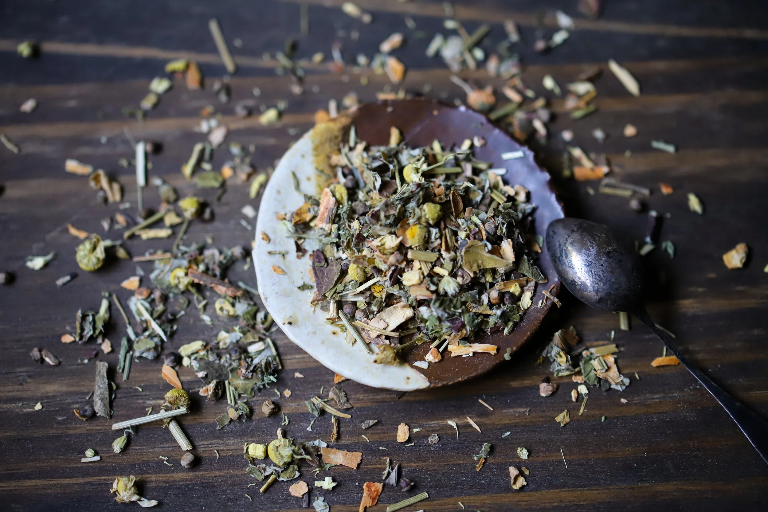 Cramp-relief-herbal-tea-monthly-cycle-menstruation-sacred-moon-IMG_6683.jpg