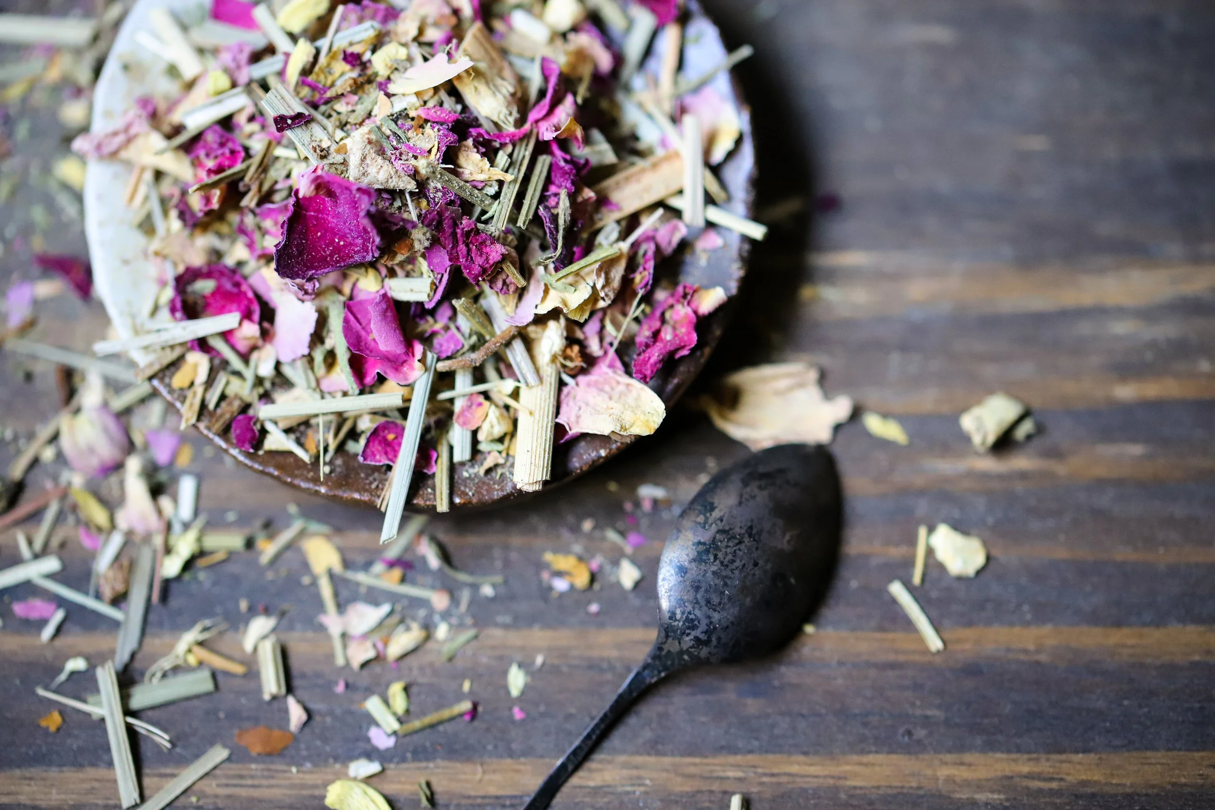 Relaxing-herbal-tea-blend-mellow-IMG_6641.jpg