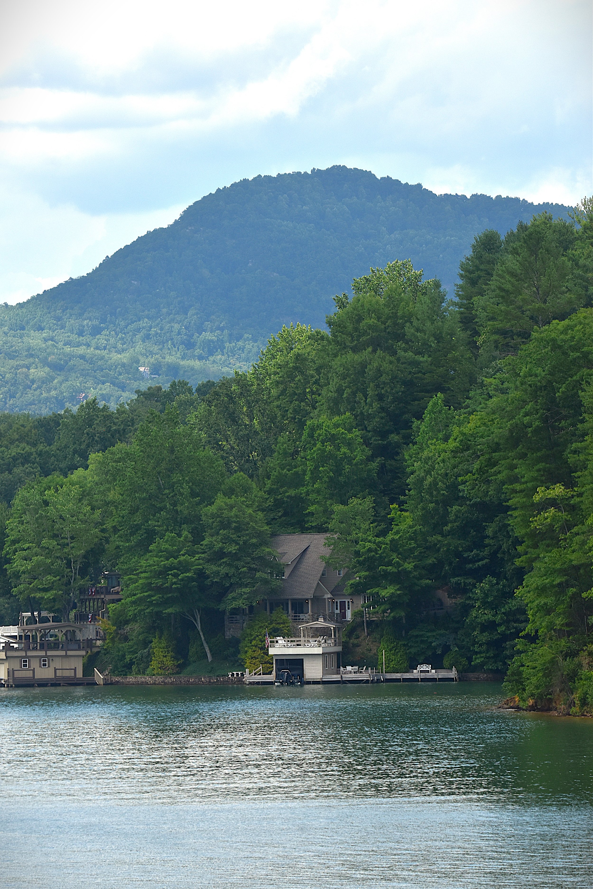 DSC_0690aa Lake Lure house.JPG