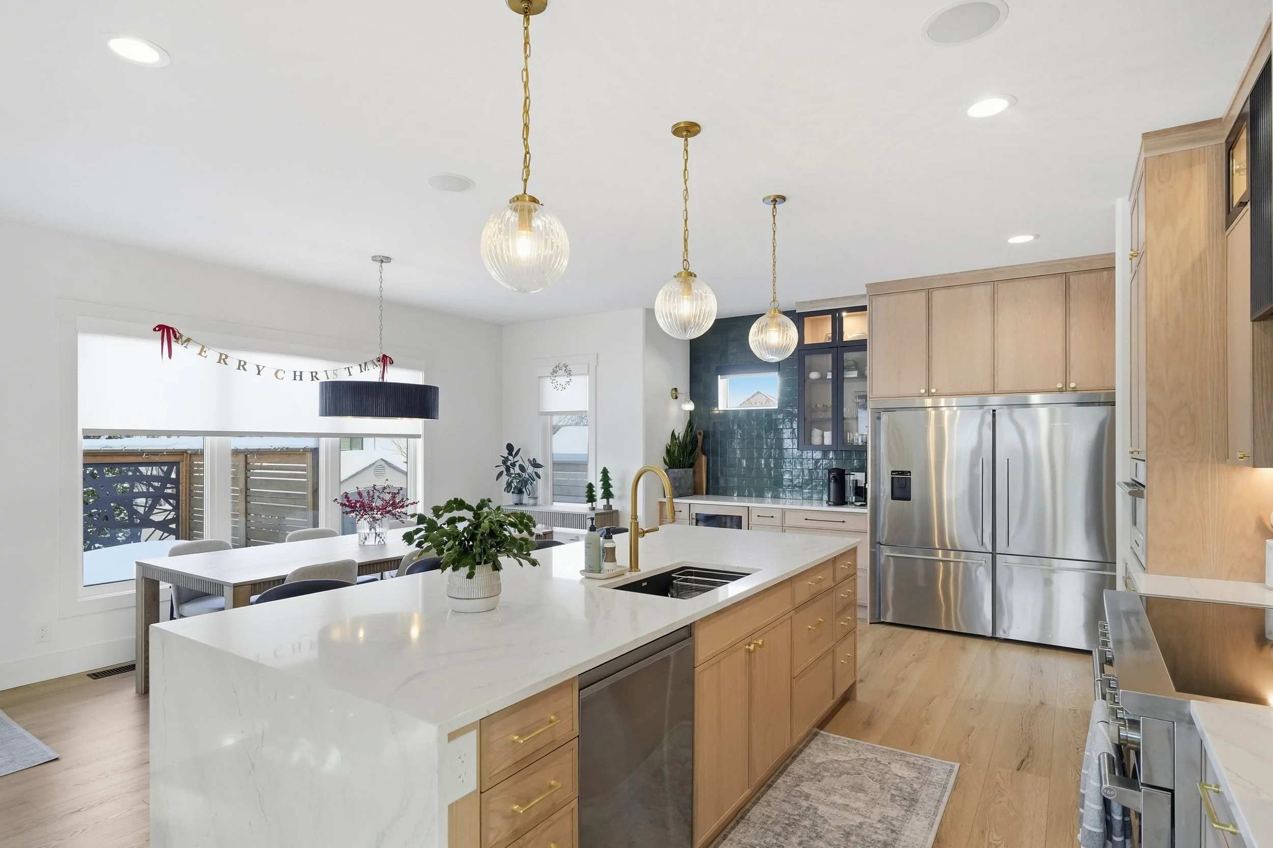 09-398 Atton Crescent - Spruce Homes-09.jpg