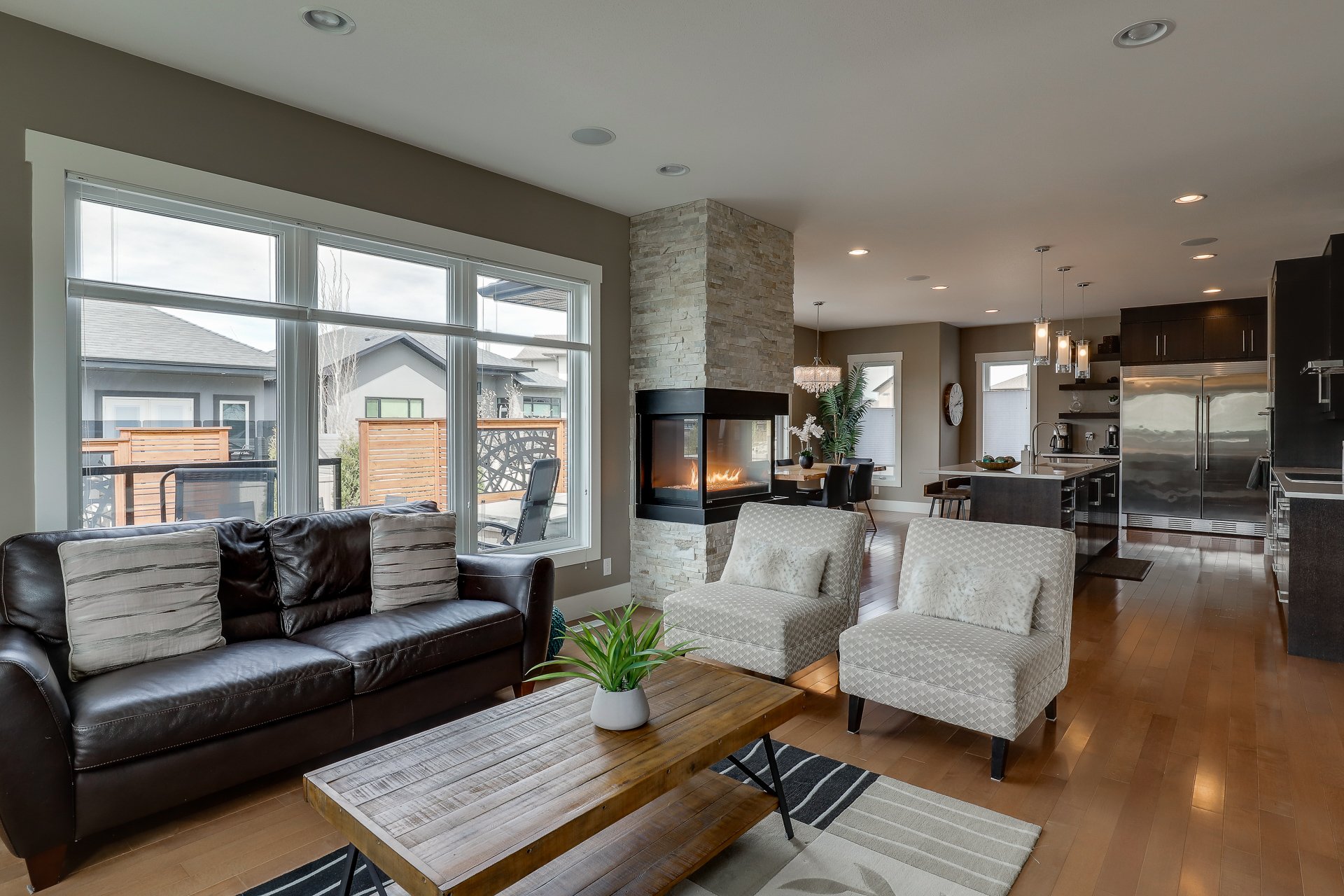 11-398 Atton Crescent-11.jpg