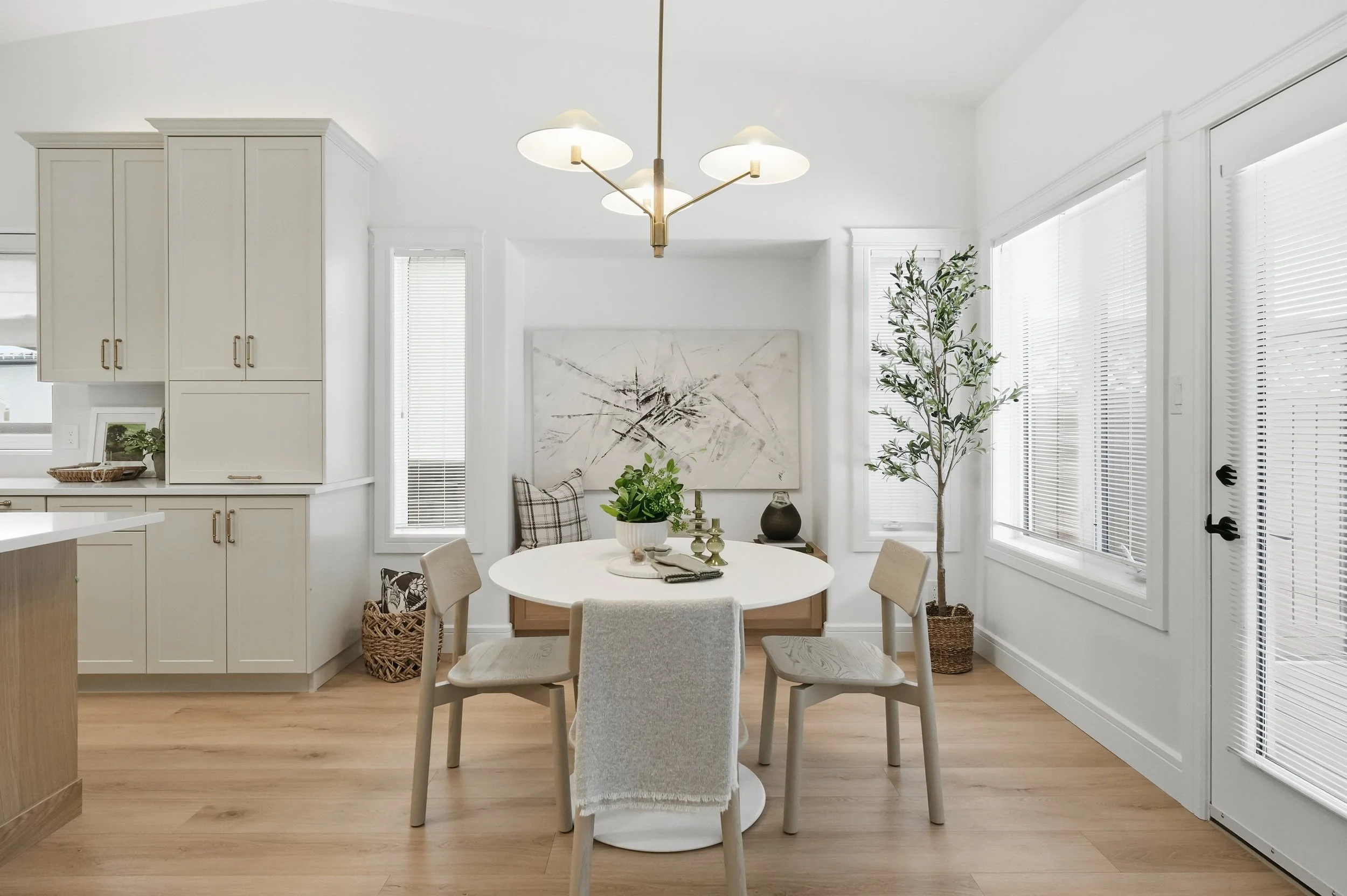 07-314 Blackshire Crescent (Complete) - Spruce Homes-17.jpg