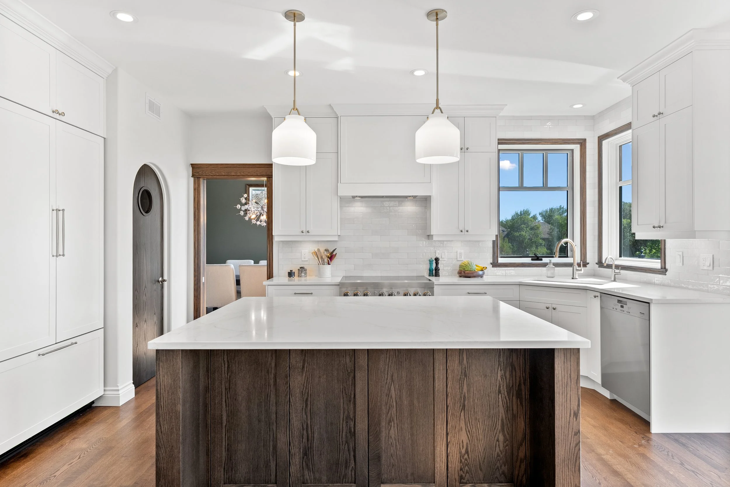 01-302 Collins Crescent - Spruce Homes (Final)-01.jpg