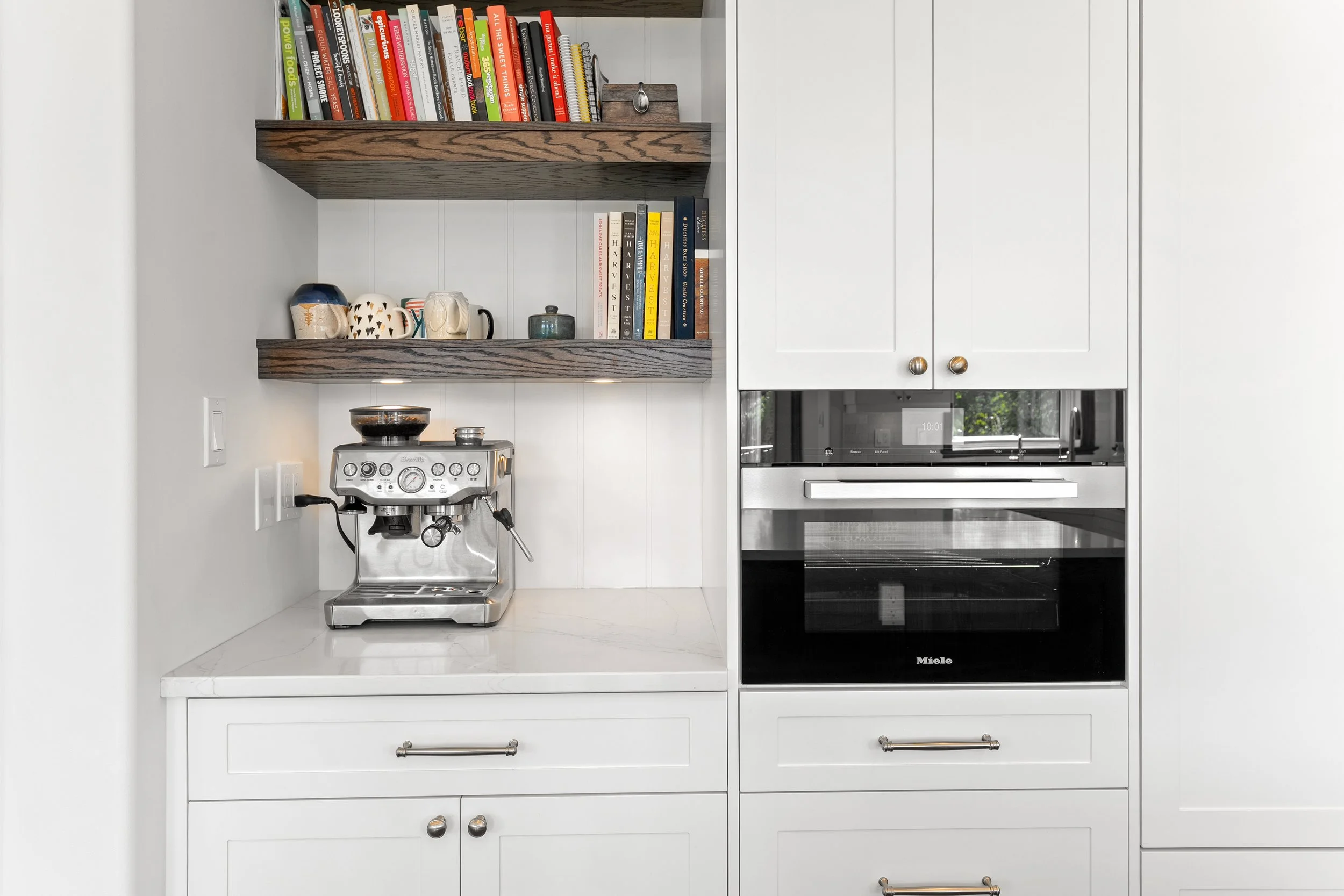 06-302 Collins Crescent - Spruce Homes (Final)-07.jpg