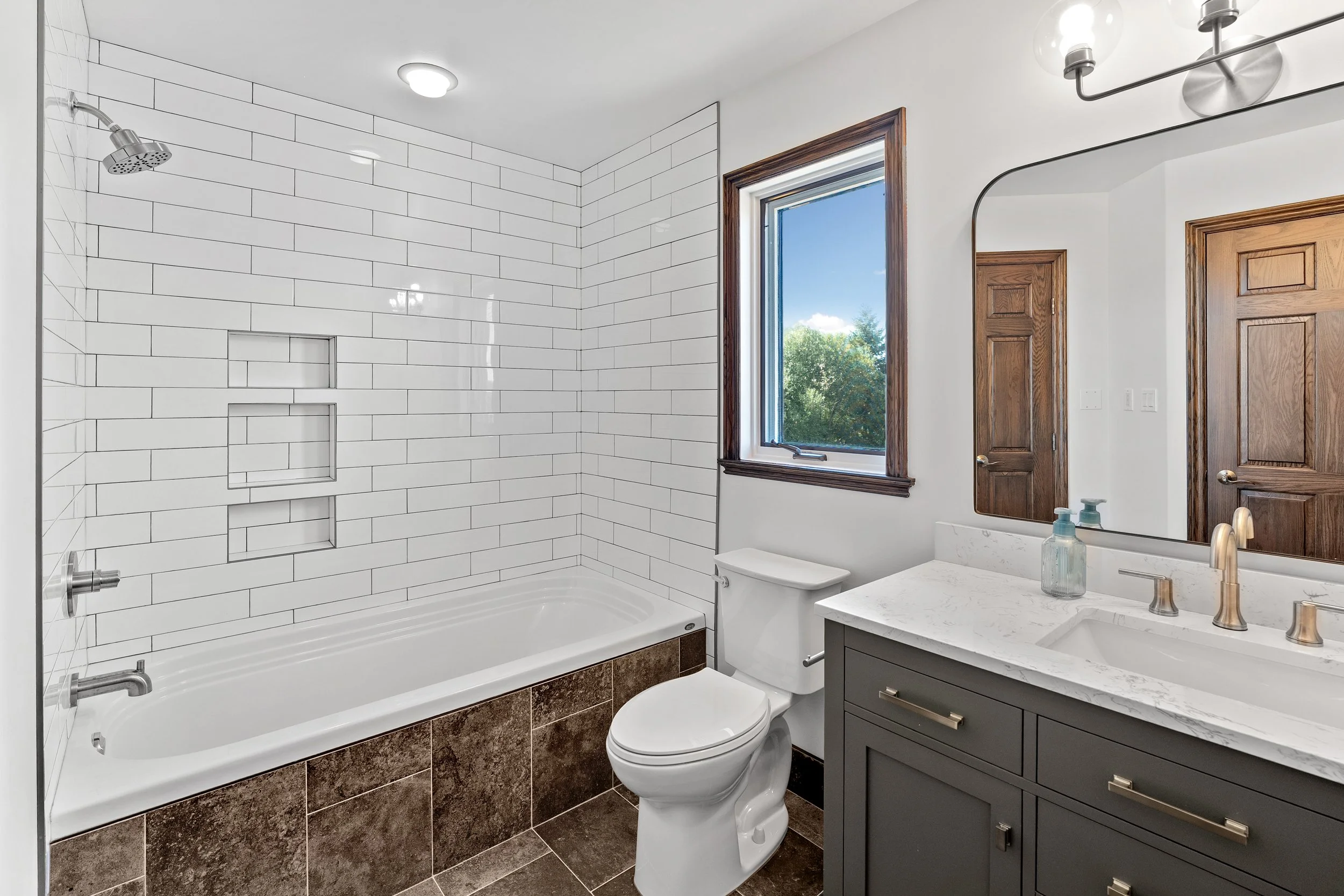 19-302 Collins Crescent - Spruce Homes (Final)-52.jpg