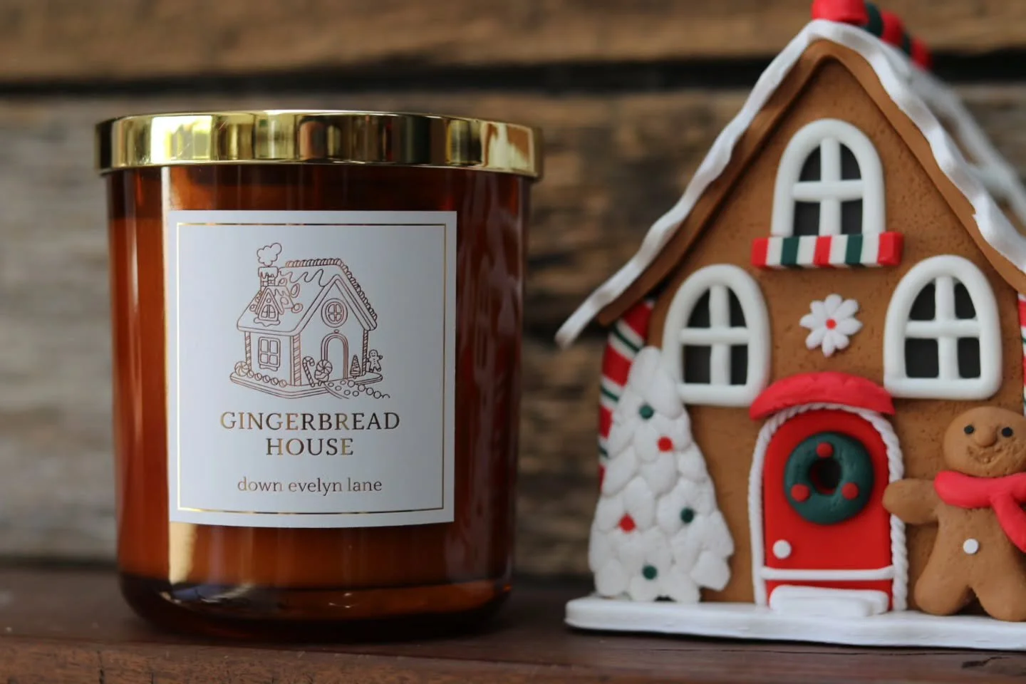 Our Christmas Collection is now available online! ✨️

Gingerbread House - Lemon, Grapefruit, Ginger, Maple Syrup, Brown Sugar and Vanilla Bean. 🕯✨️

May Gingerbread House fill your home with light, warmth &amp; cozy vibes this festive season! 🎅🕯✨️
