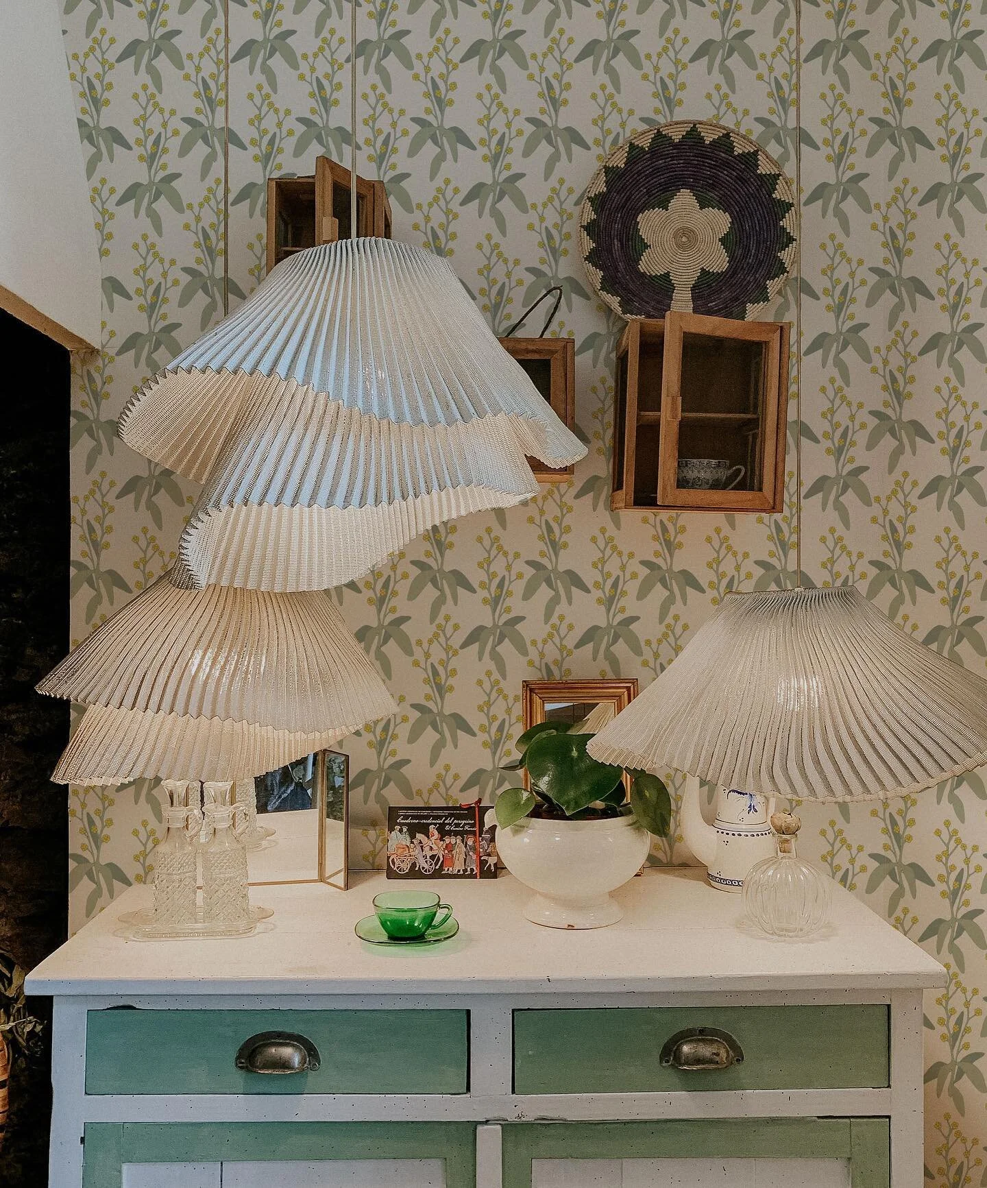 I&rsquo;m so excited to finally share part of the new collection I&rsquo;ve been working on for the last few months!🎉

This pattern is called &ldquo;Mimosas&rdquo; and is inspired by one of the flowers that I have fond memories of while walking to c