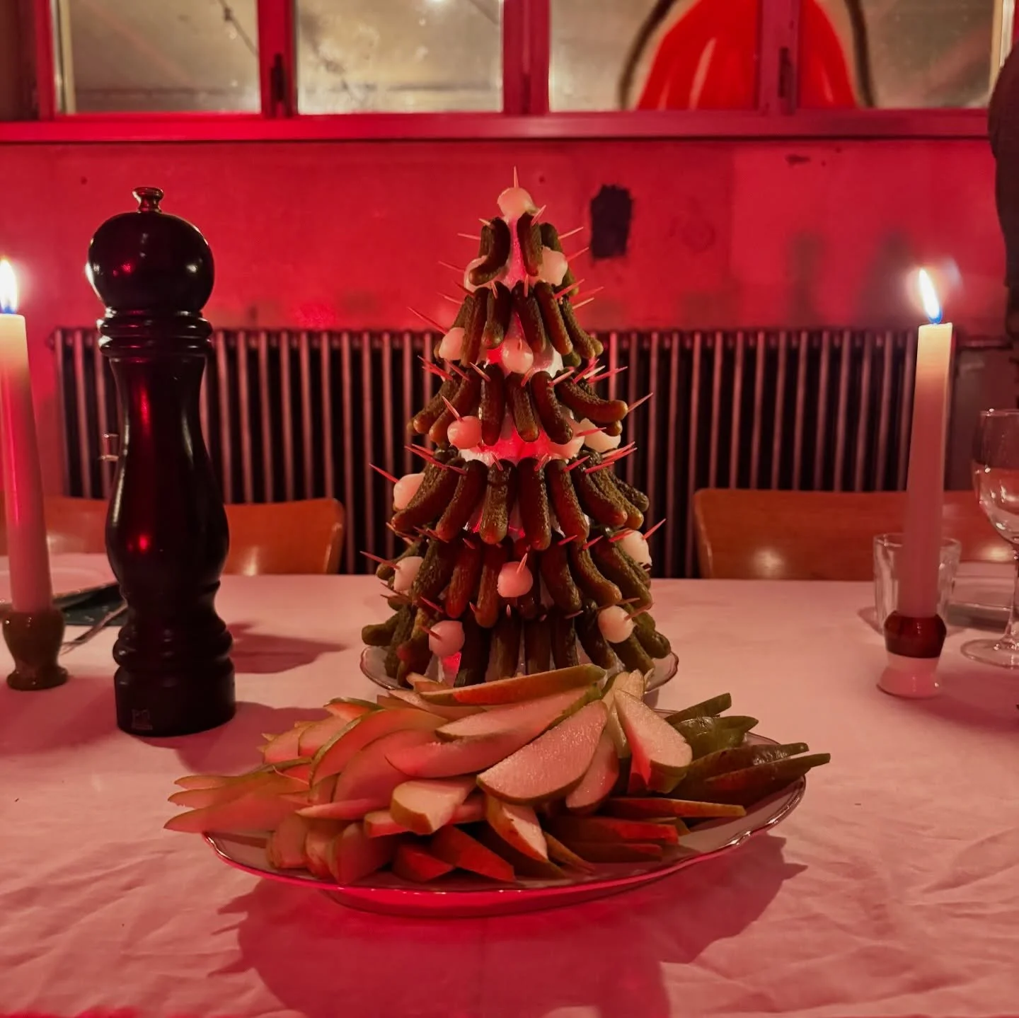 mit voller dankbarkeit m&ouml;chten wir dieses jahr verabschieden, es war n&auml;mlich ein besonderes f&uuml;r uns: wir haben eine zusage f&uuml;r 3 weitere jahre minigolfklub-love auf dem dreispitz erhalten❣️und das wurde, ganz in alter manier, mit 