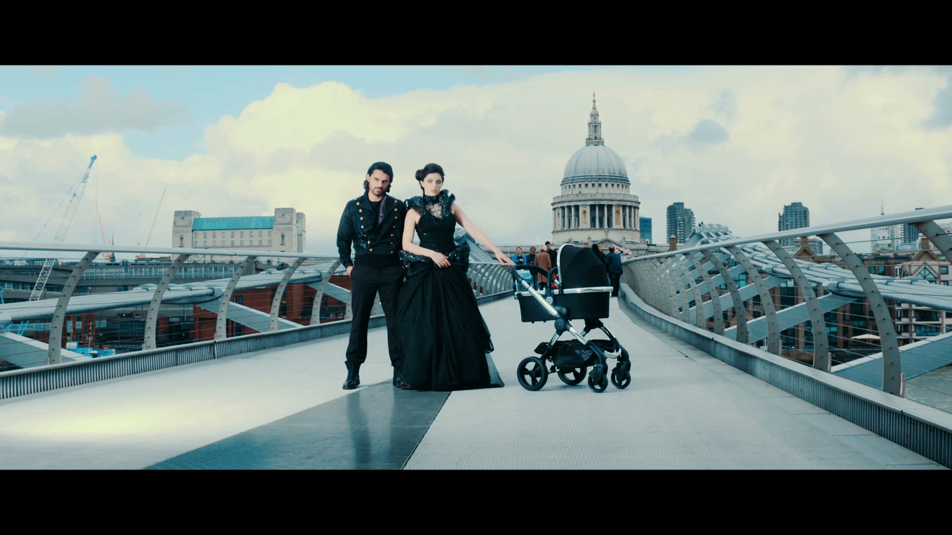 iCandy Photo Shoot - Behind the Scenes - Click to Play