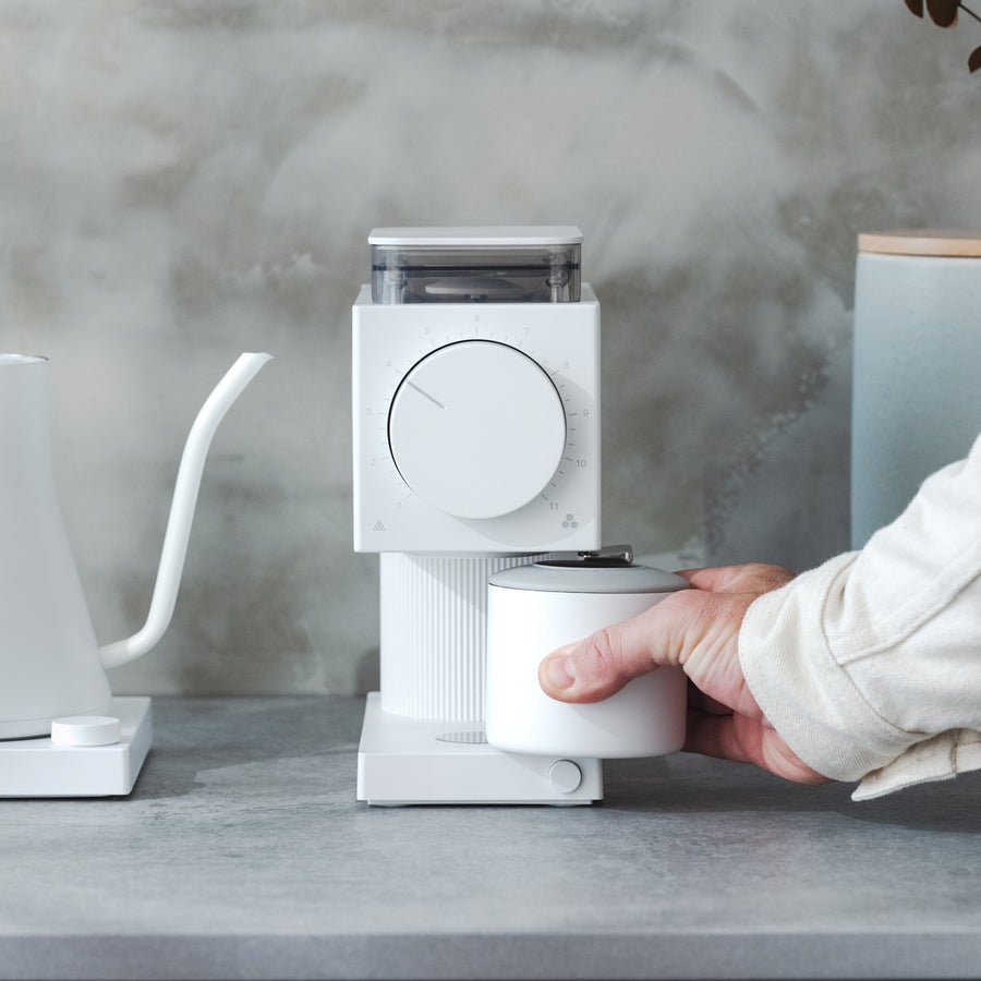 Ode-Coffee-Grinder-02-Matte-White-05_900x.jpeg