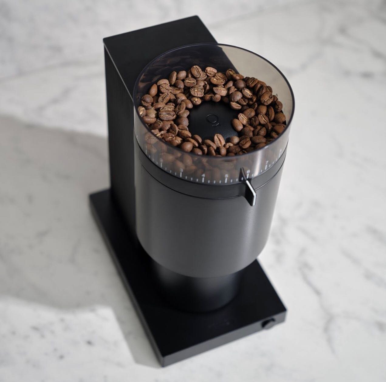 Starting your day with the perfect grind! ☕️✨ The Fellow Opus Grinder is the secret weapon for achieving barista-level precision at home. Say goodbye to inconsistent grinds and hello to flavourful perfection.
.
.
.
#percolatecoffee #specialtycoffee #