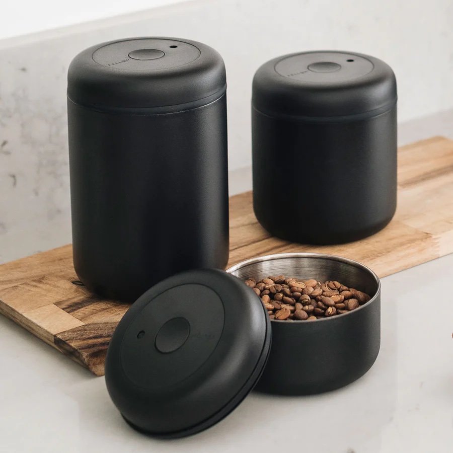 Atmos-Vacuum-Canister-02-matte-black-0.4L-02_900x.jpeg