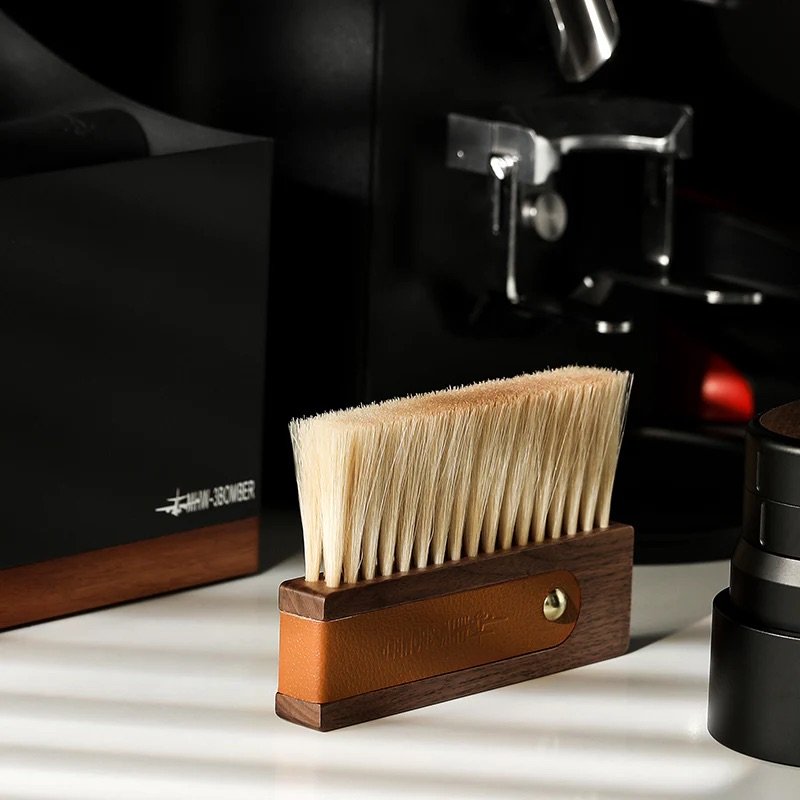 Line Leather Sheath Brush - Walnut - 2.jpeg
