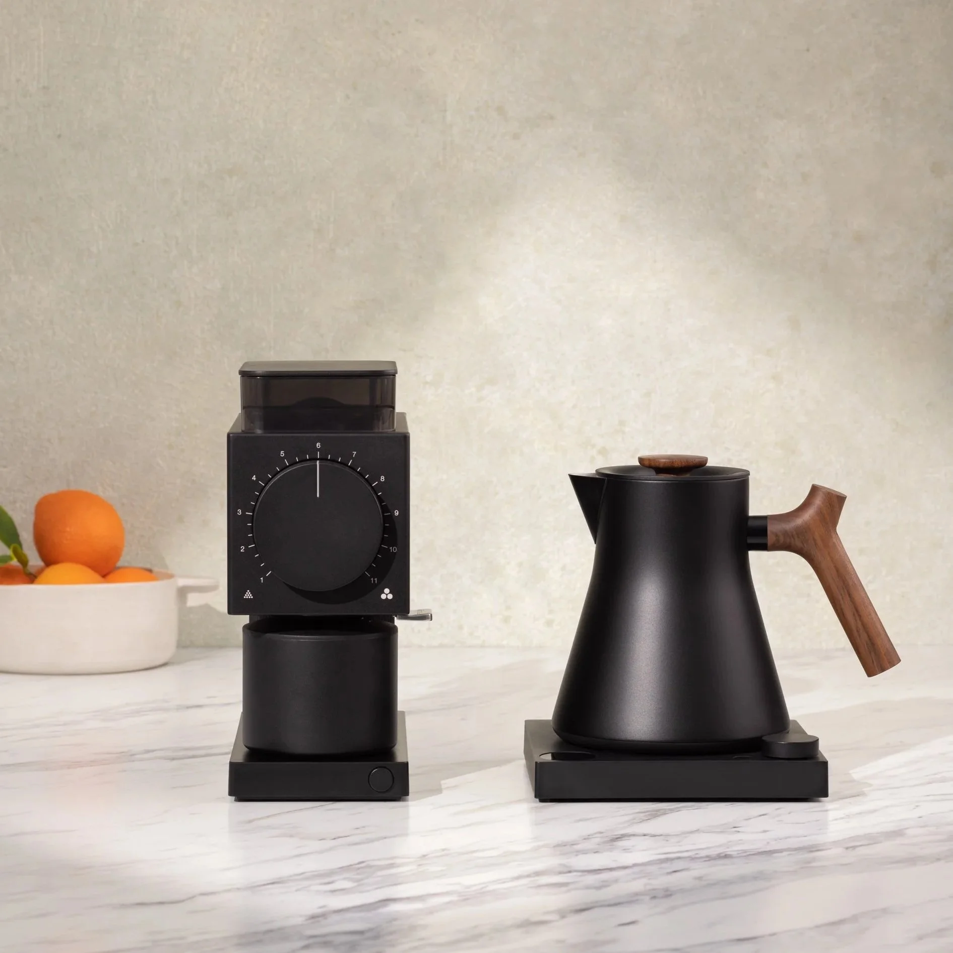 Corvo+EKG+Pro+Studio+Matte+Black+++Walnut+Lifestyle+5.jpg