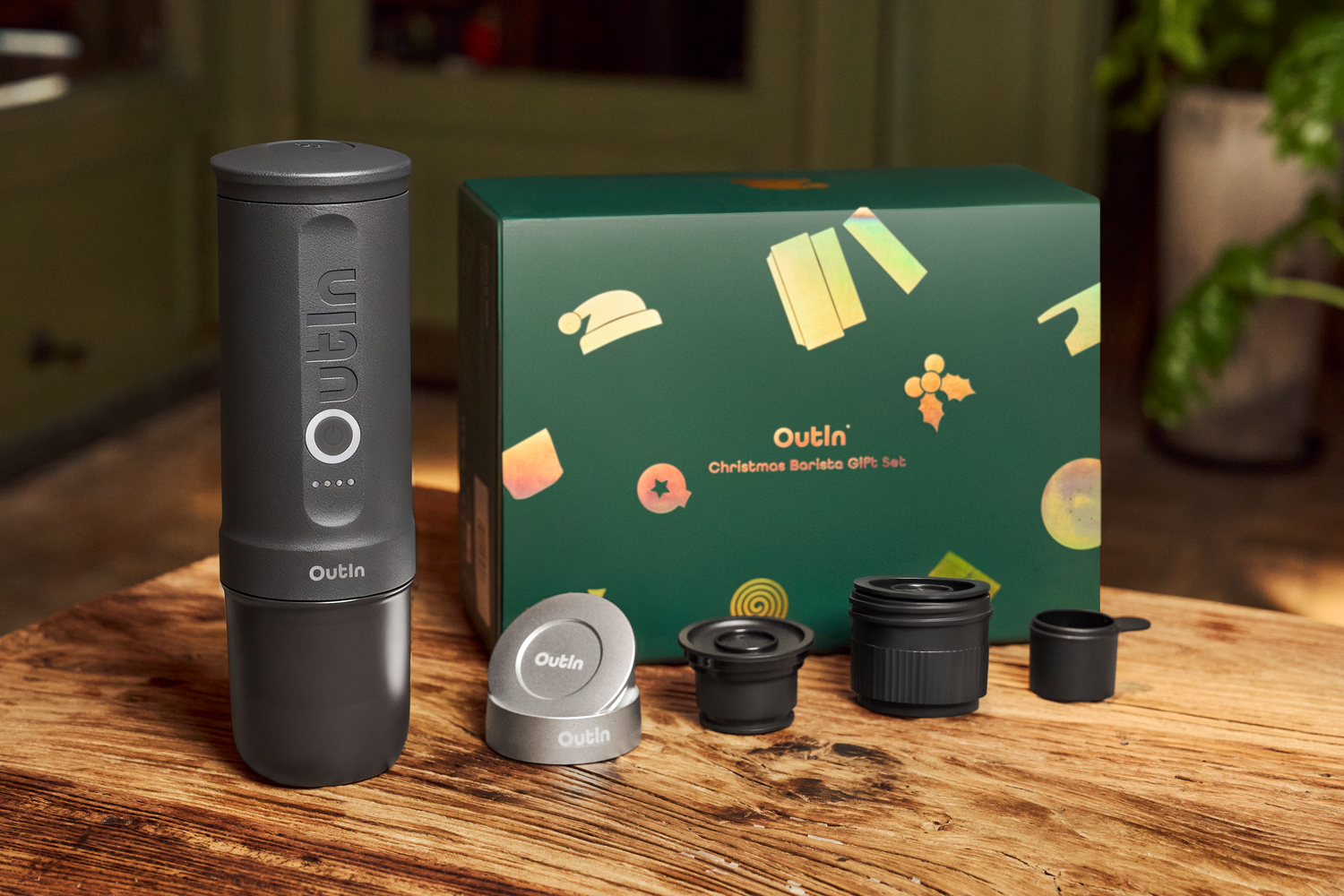 OUTIN NINOクリスマスコーヒーマシン OutIn Nano Christmas Gift Set