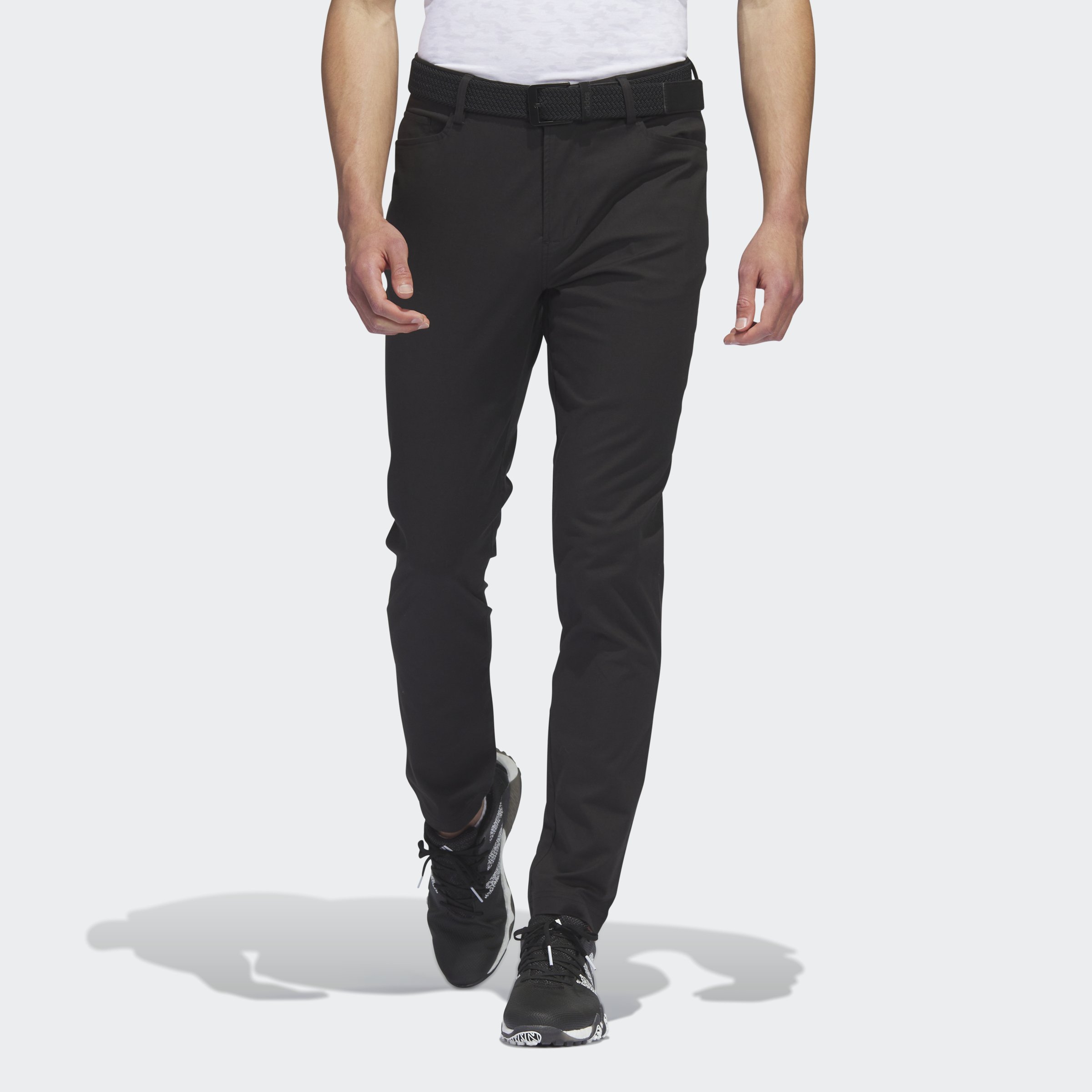 HR7924_3_APPAREL_On Model_Standard View_grey.jpg