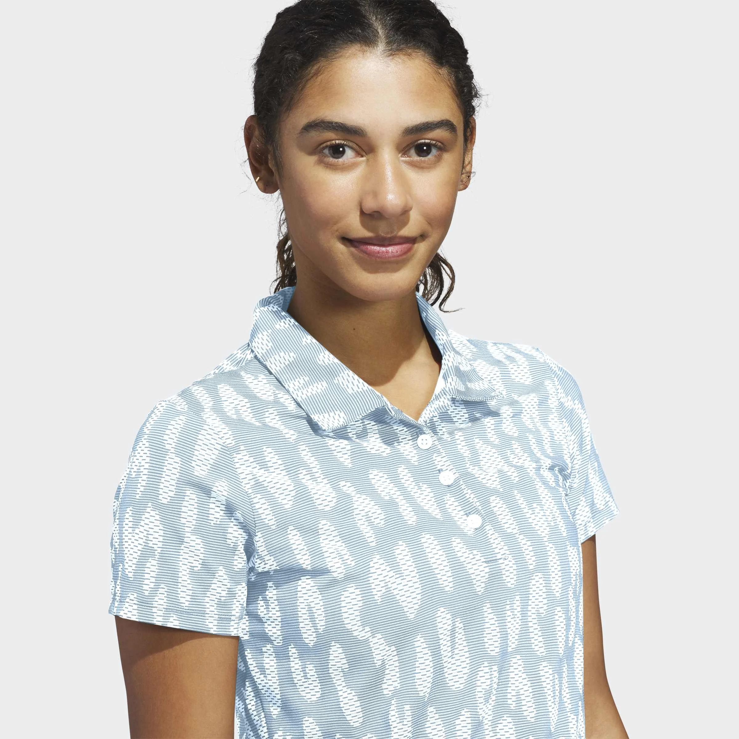 KC2069_7_APPAREL_On Model_Detail View 1_grey.jpg