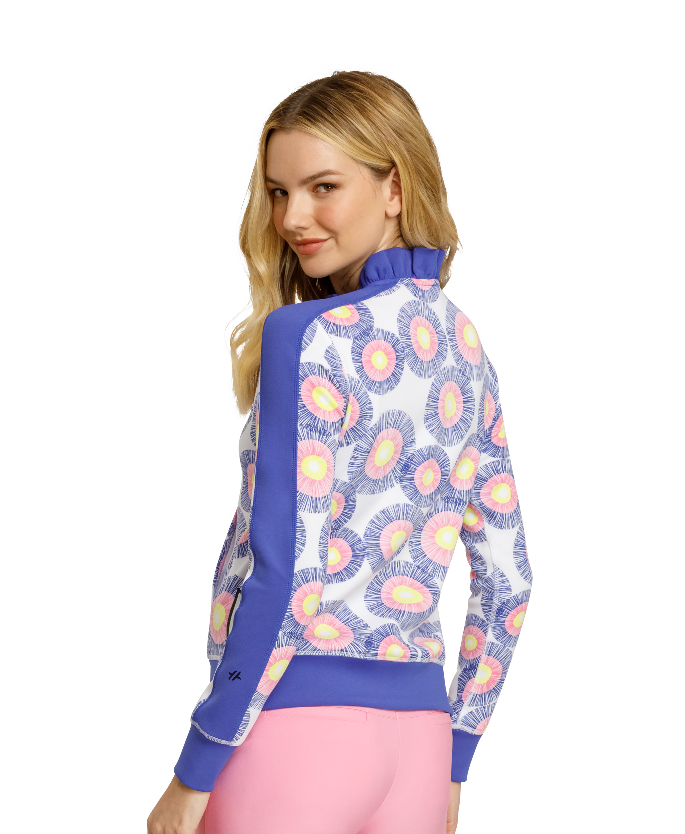 AXX124-V408_GB4320-0918_ECOM-1034.png