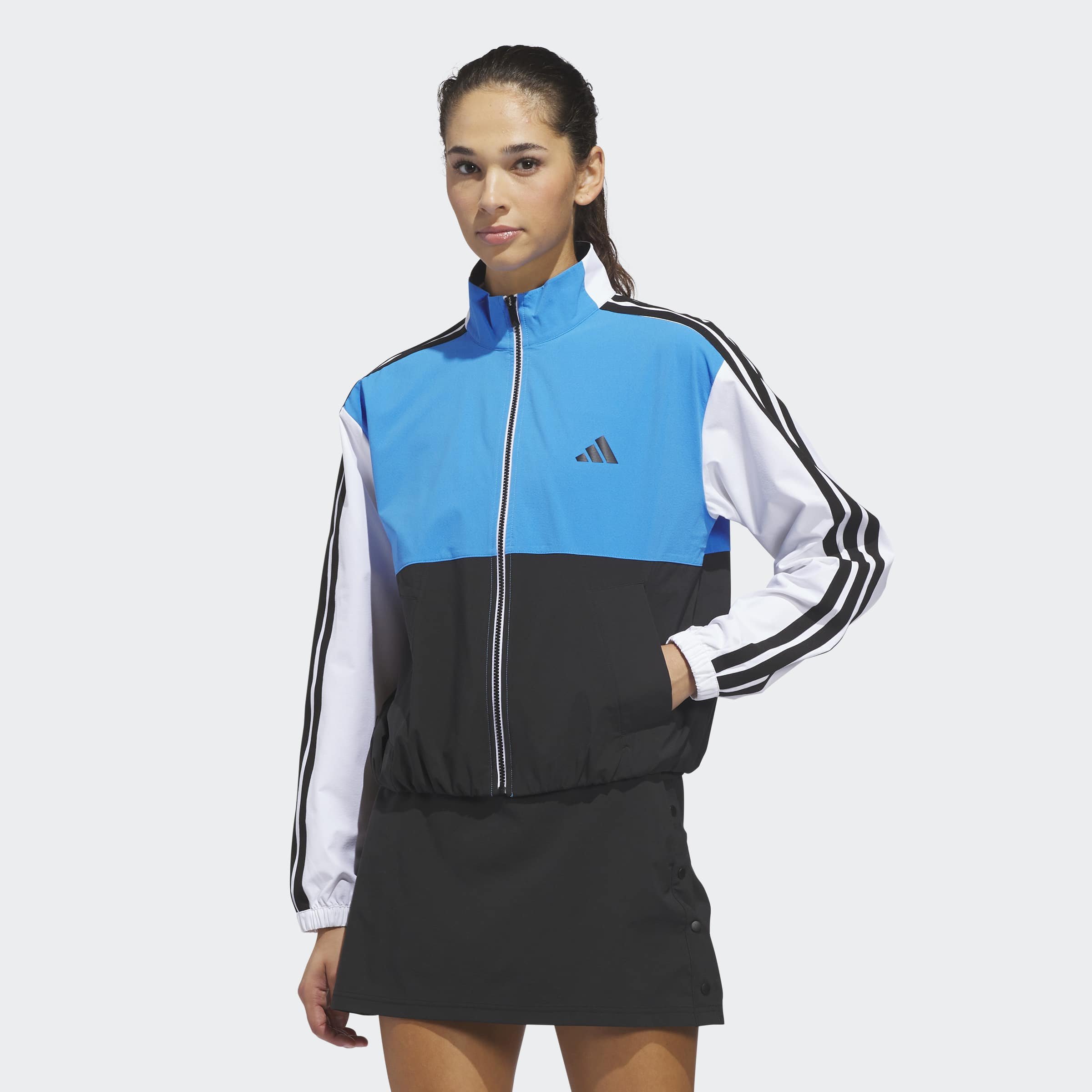 JX6672_3_APPAREL_On Model_Standard View_grey.jpg