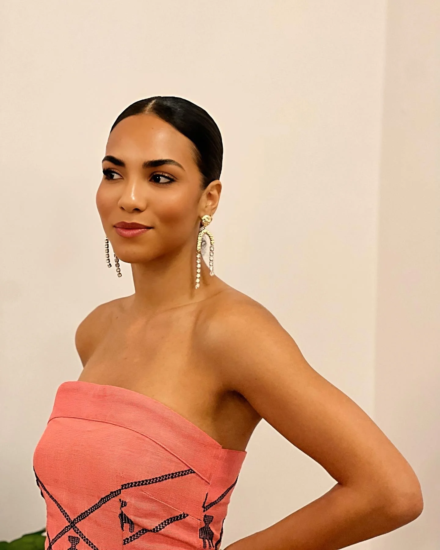 MAXINE PITTET:  OWANBE STYLING SAM & JON WEDDING