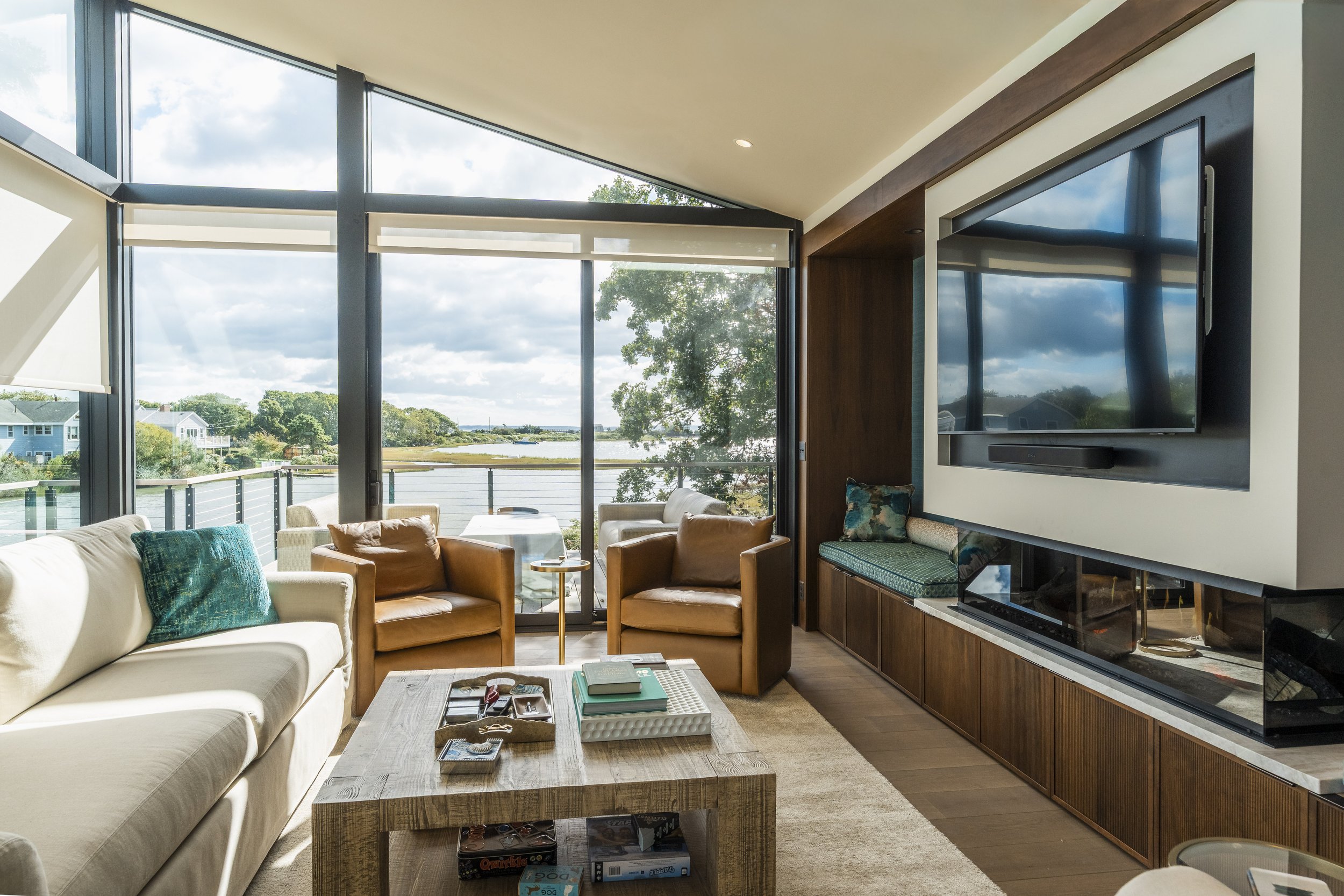 FALMOUTH HOUSE - LOEWEN-21.jpg