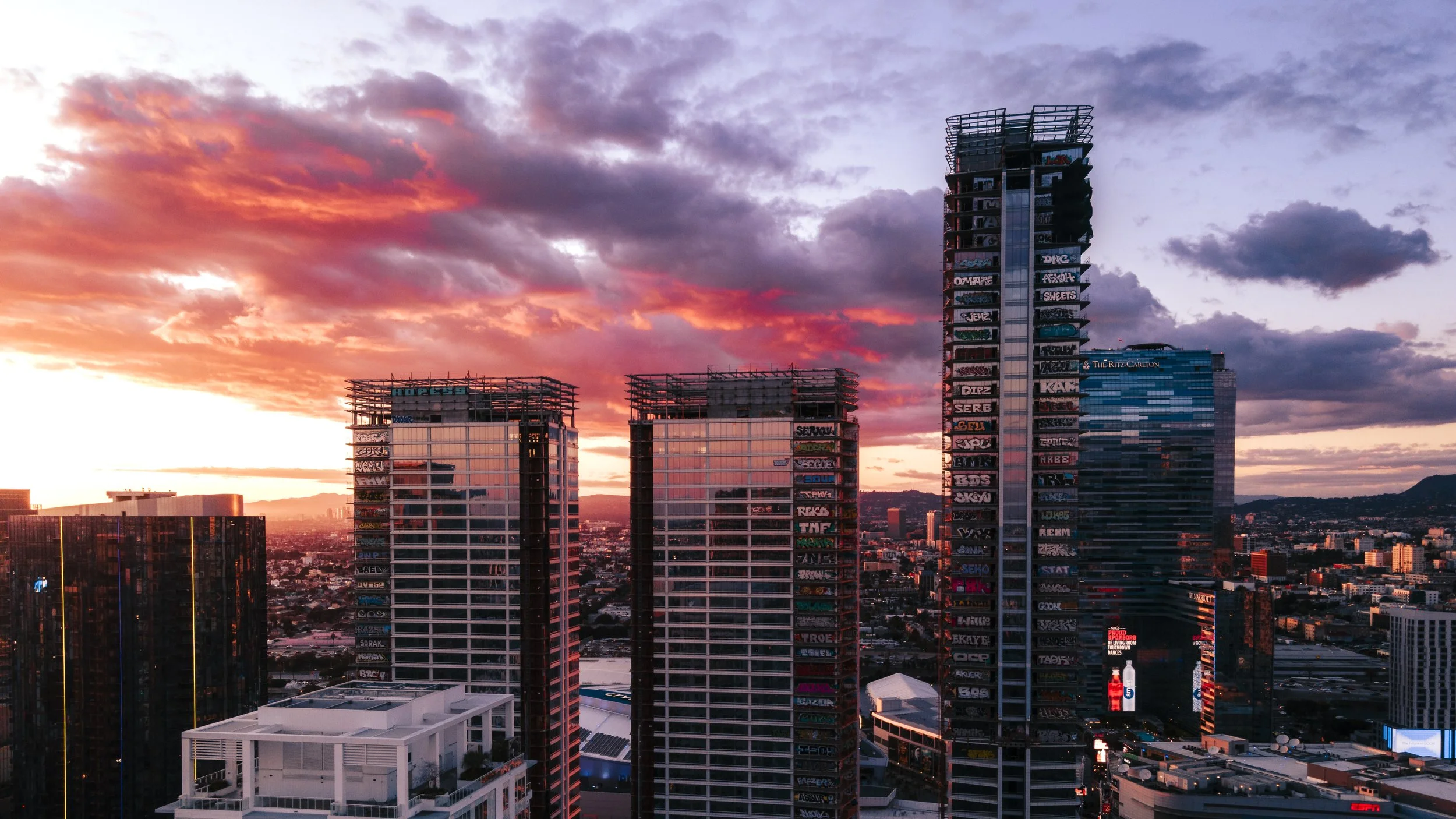 DTLA [BLUE HOUR]-2.jpg