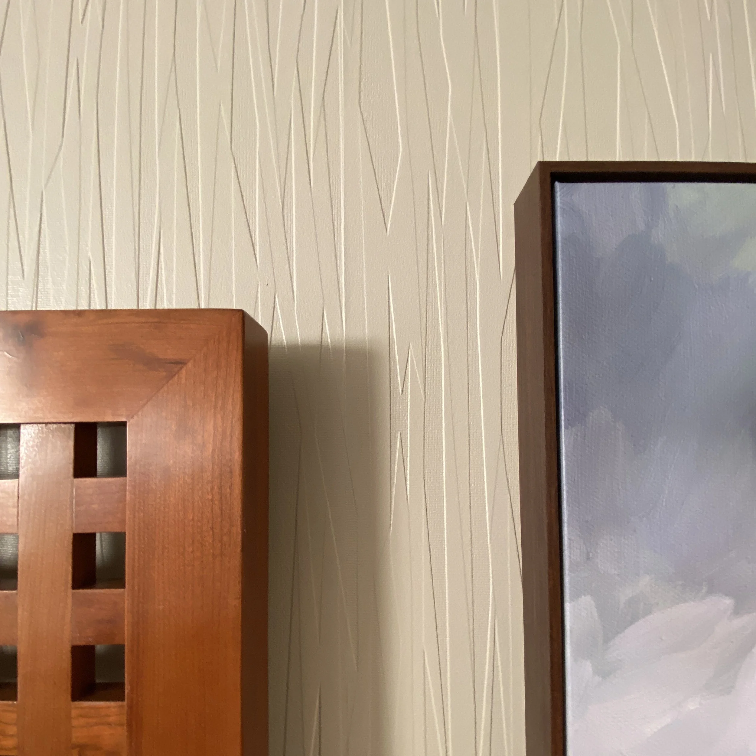 PAINTED TEXTURED WALLPAPER