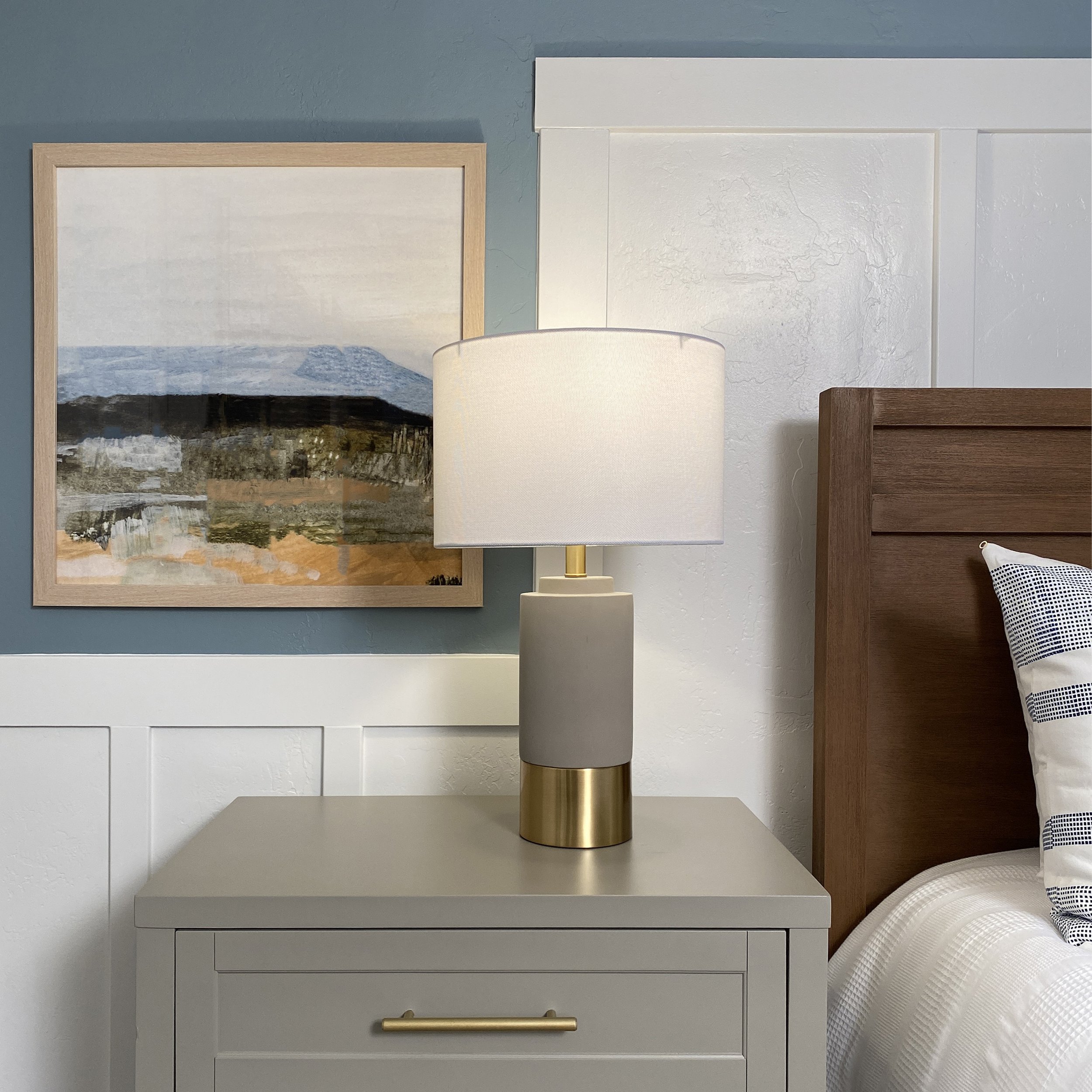 NIGHTSTAND AND LAMP