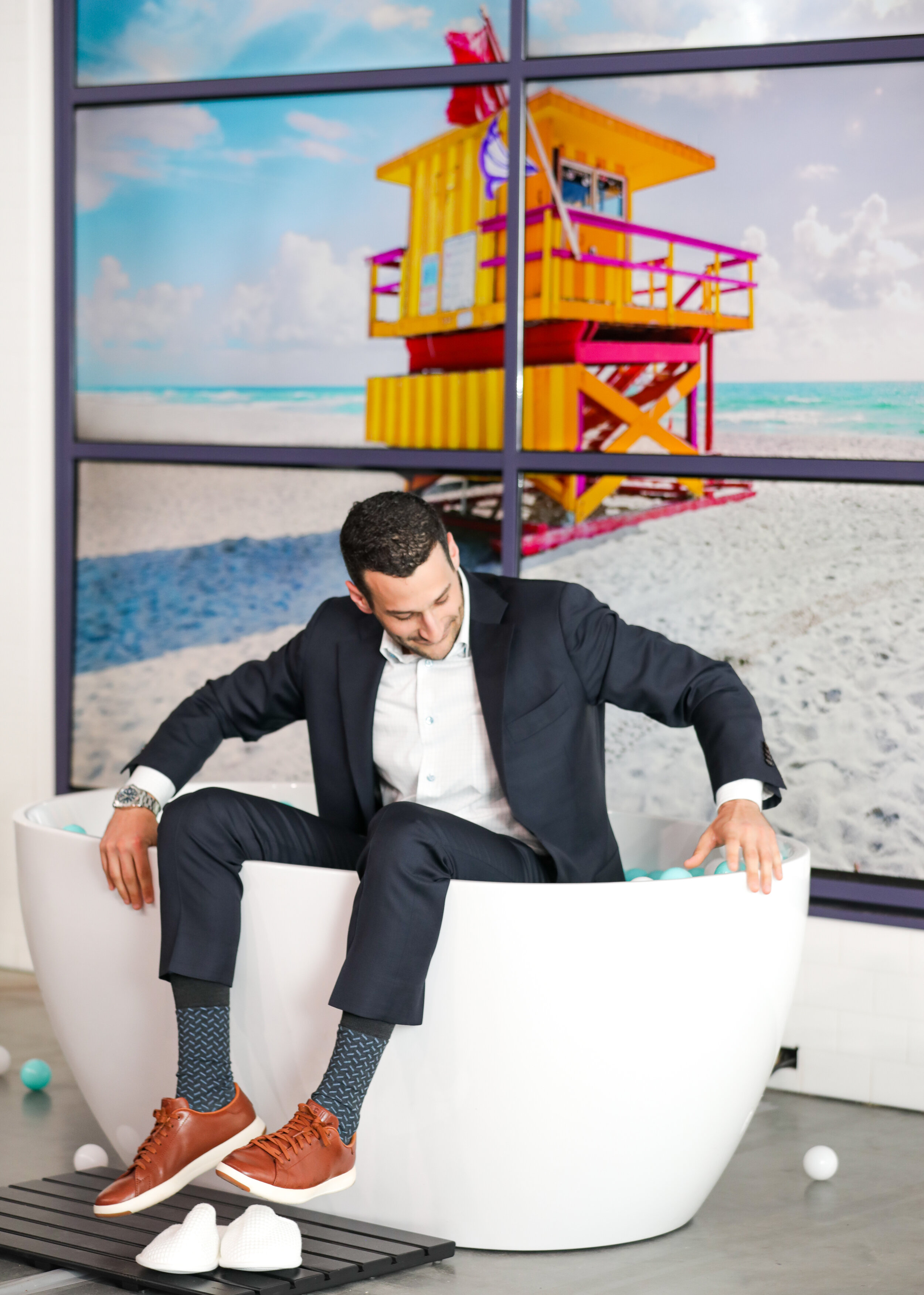 DOUGLAS ELLIMAN, 2020.