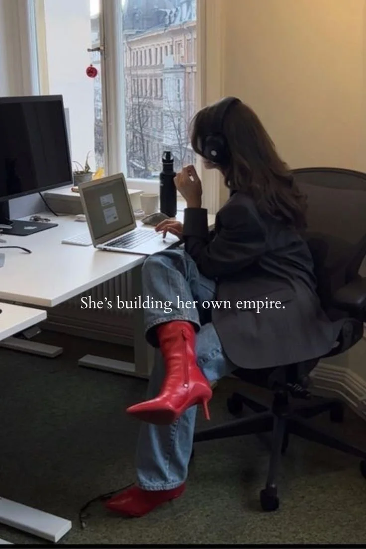 Plan Your Personal Brand for 2026: Style DNA, Content Pillars, and a Cohesive Aesthetic