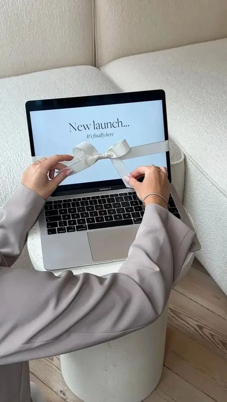 Your 2026 Signature Presence: Visual Consistency, Editorial Calendar, and Smart Distribution