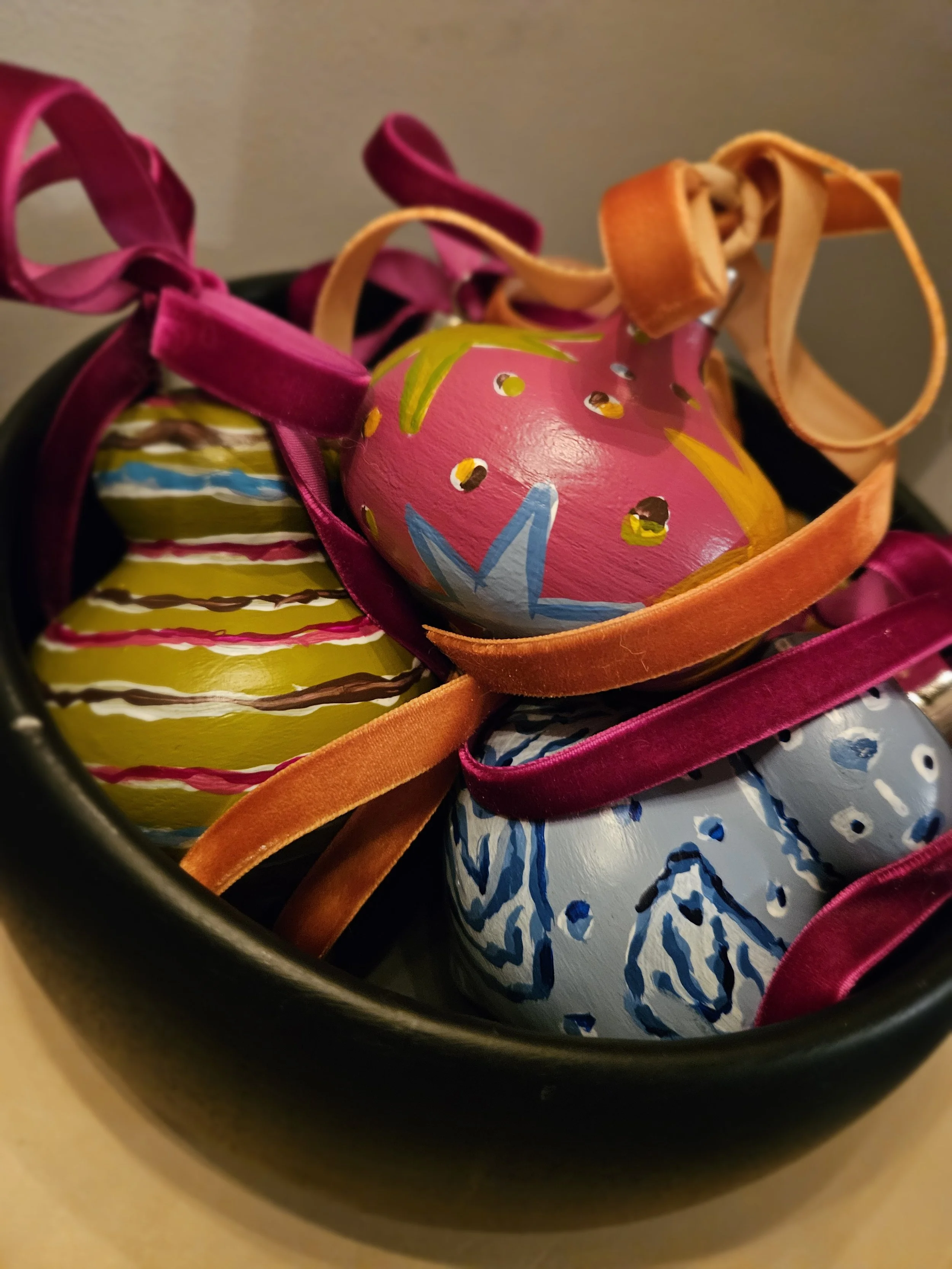 Ceramic Ornament - Stars Retro Gold