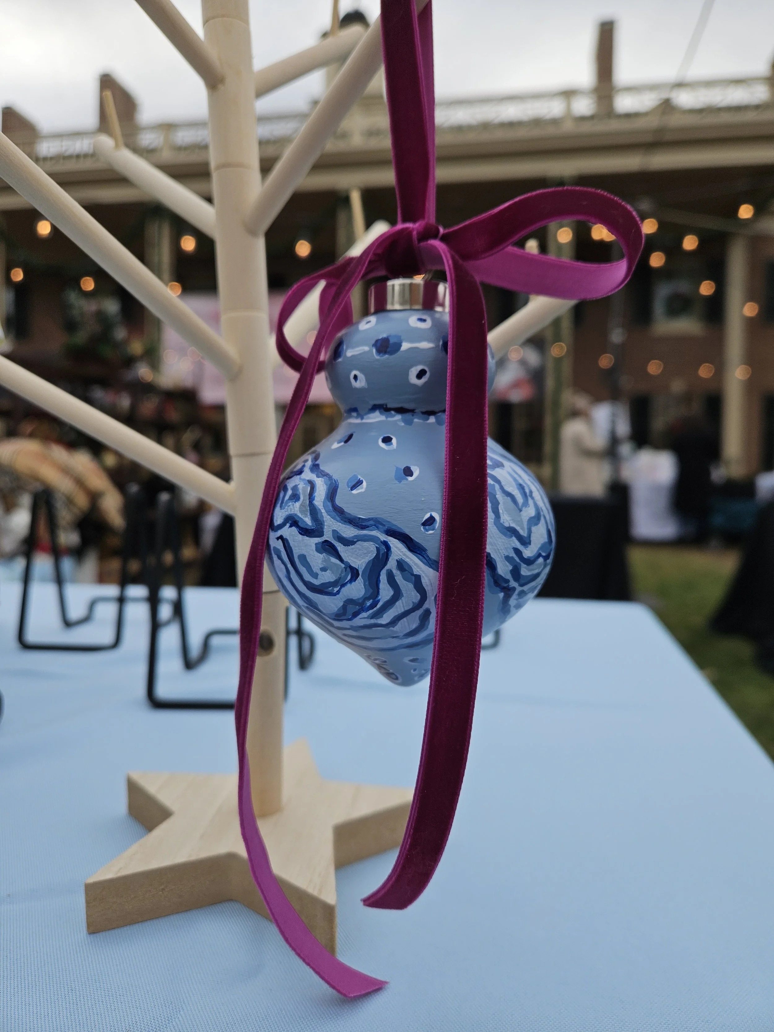 Ceramic Ornament - Oysters Finial