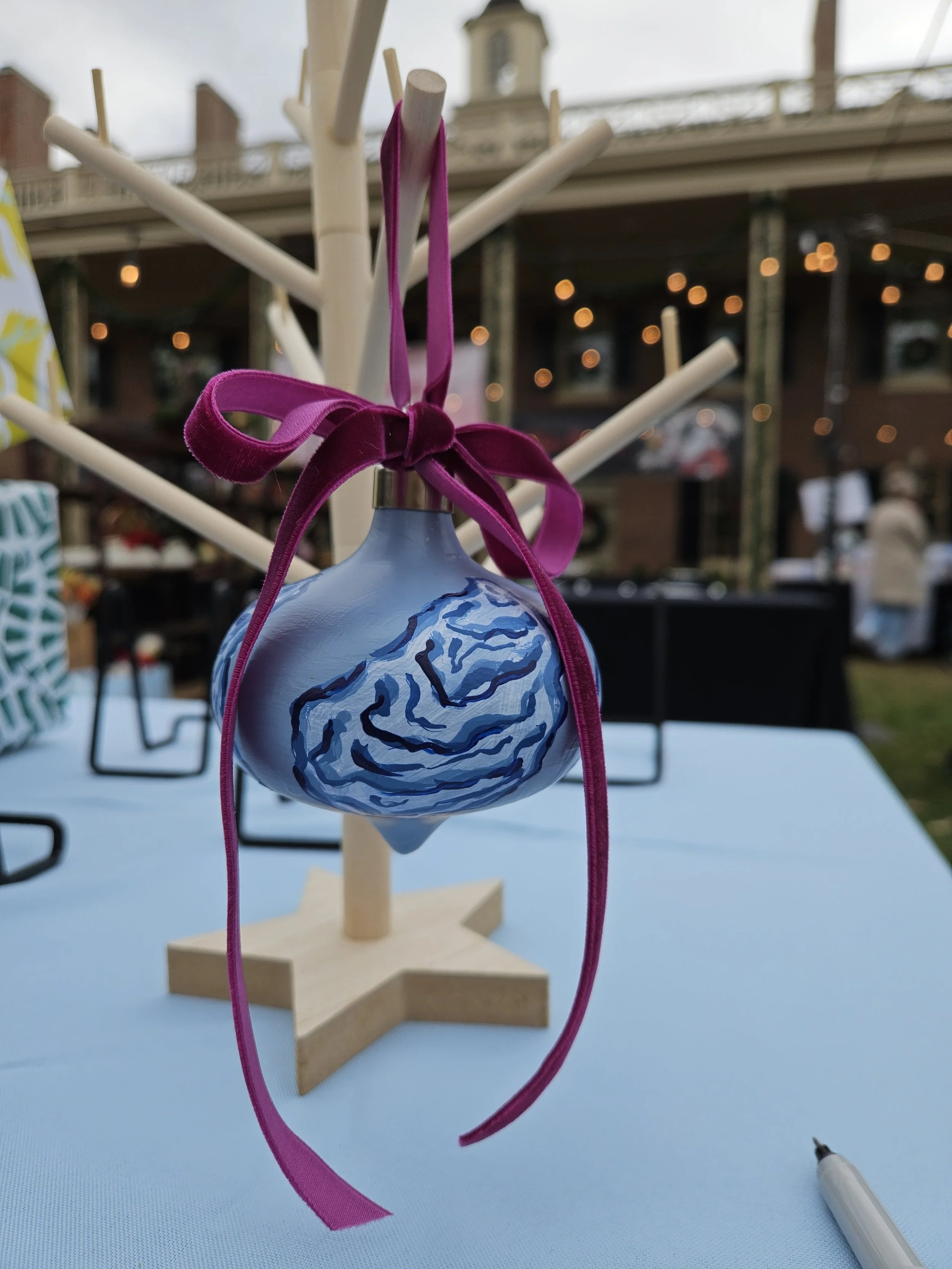 Ceramic Ornament - Oysters Retro