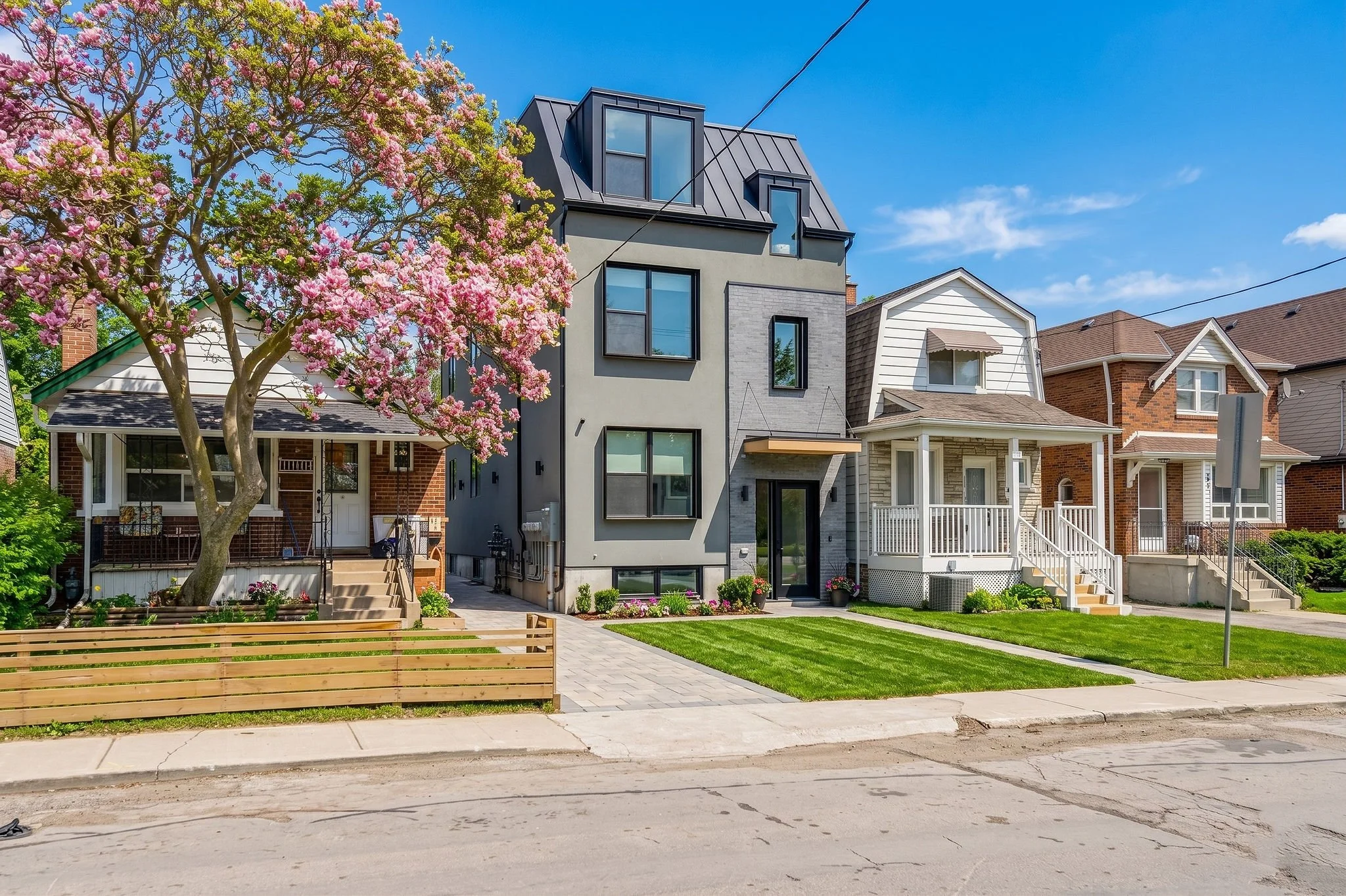 FOR LEASE - 625 HARVIE AVENUE, CALEDONIA-FAIRBANK, TORONTO
