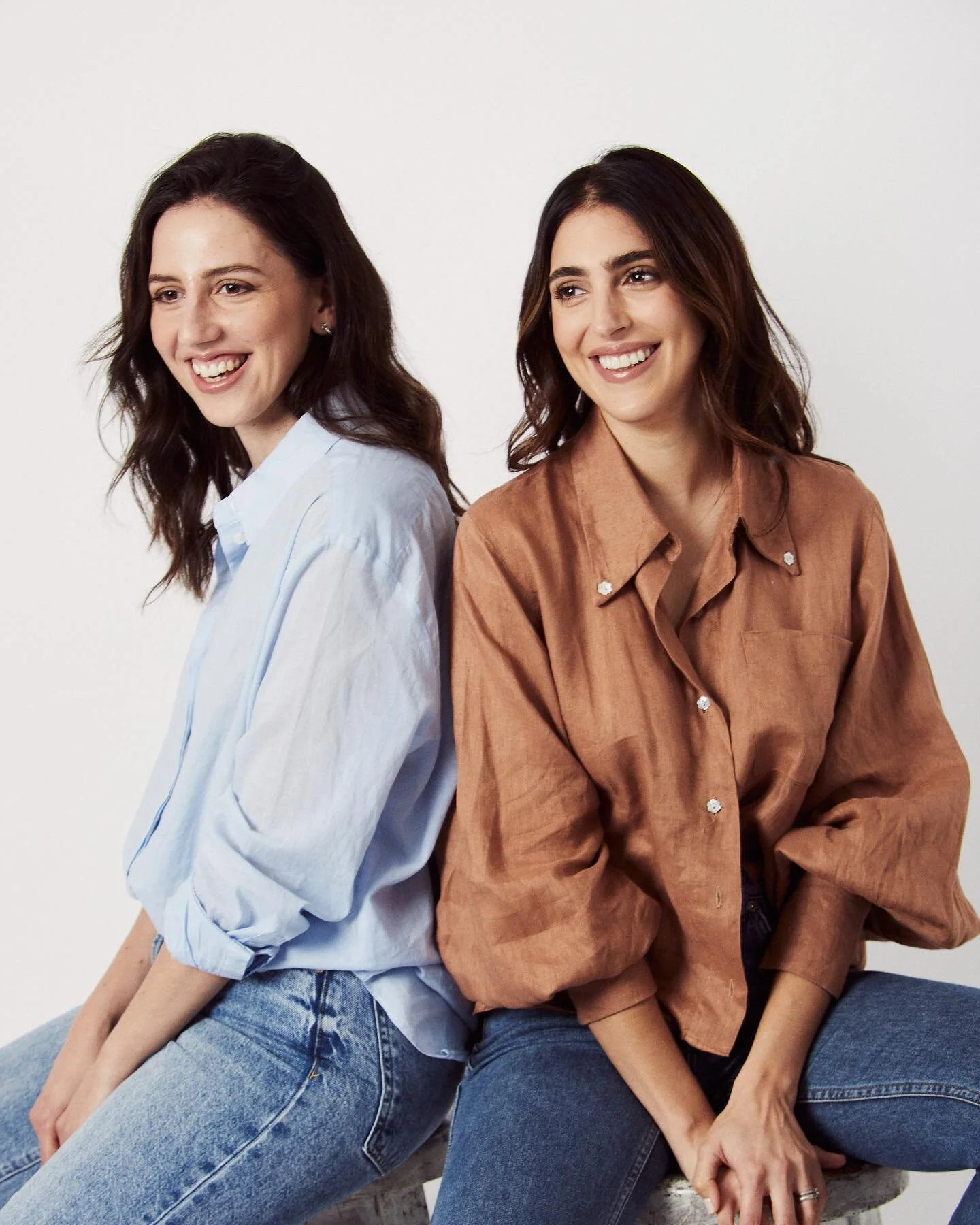 Hoy queremos presentarnos y compartir un poco sobre nuestra misi&oacute;n y visi&oacute;n como arquitectas y socias de ToyosQuesada 🩶

&rarr; Nuestra misi&oacute;n es revalorizar propiedades antiguas y deterioradas, devolvi&eacute;ndoles su esplendo