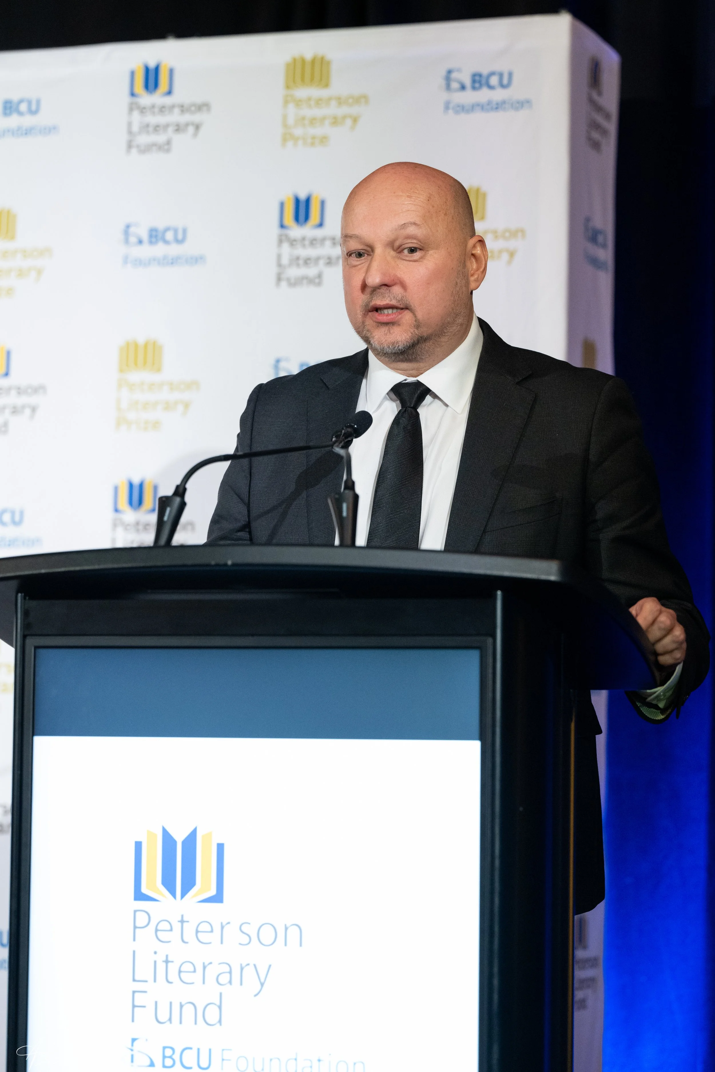   Author Yaroslav Trofimov, winner of the 2024 Peterson Literary Prize for nonfiction, delivers his remarks at the awards dinner in Toronto (Photo credit: Anna Sudyk)  
