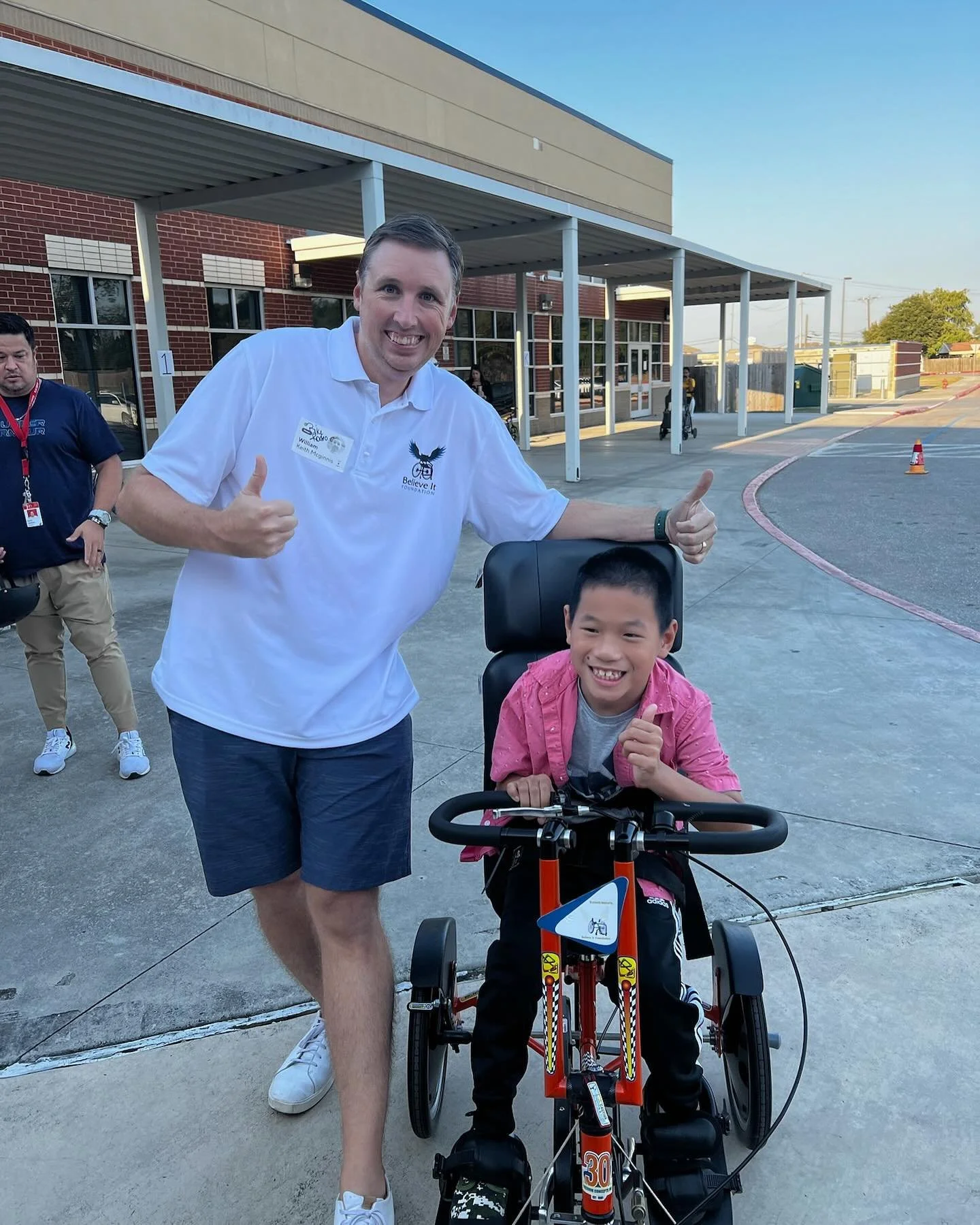 Here&rsquo;s your daily reminder to love your neighbor!! 💌🚲