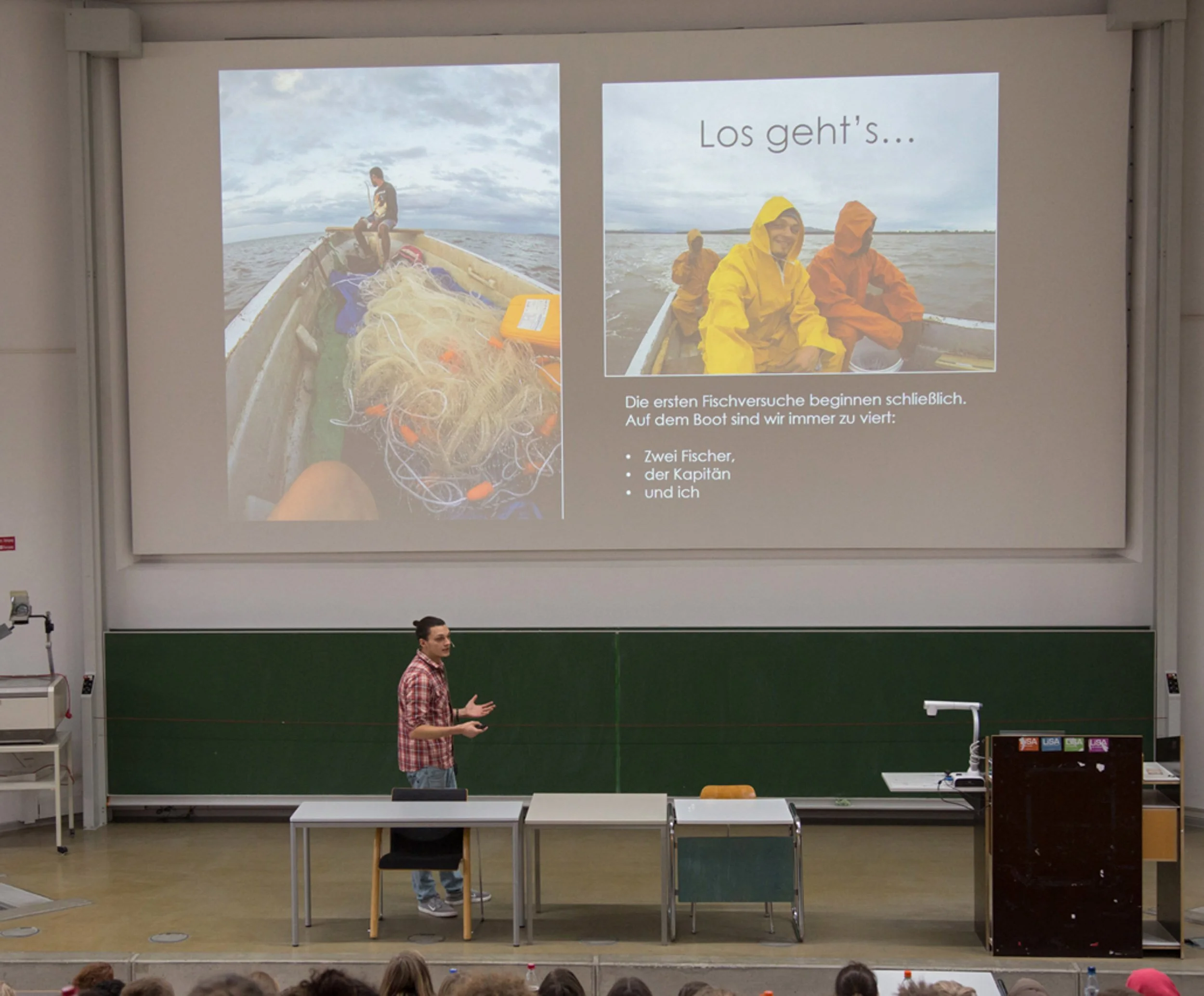 Tom Vierus giving a talk about his shark research and fieldwork in Fiji at the University of Bremen, Germany.
