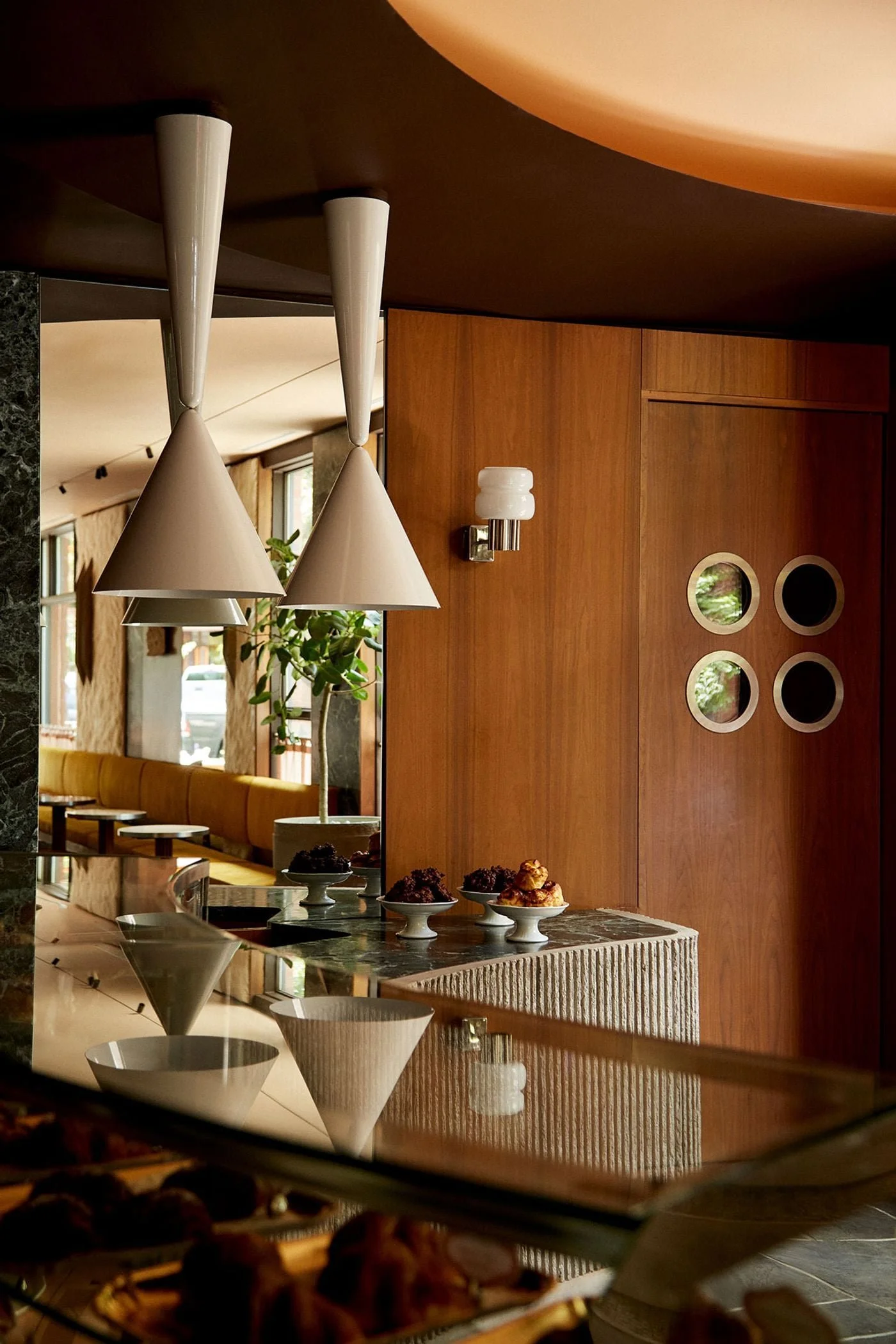 05_sant_ambroeus_aspen_billal_baruk_taright_yatzer-1-1400x2100.jpg