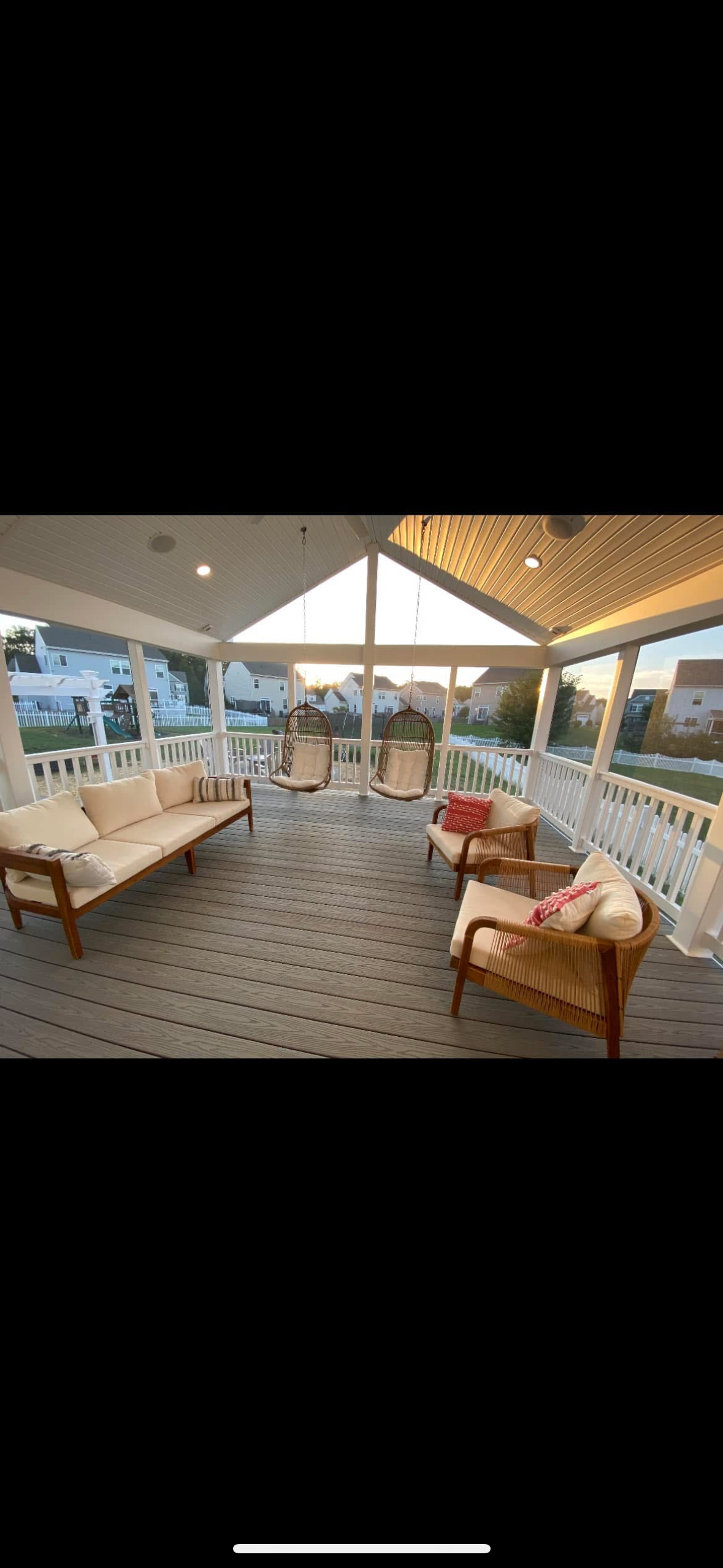 Interior of another screened in deck